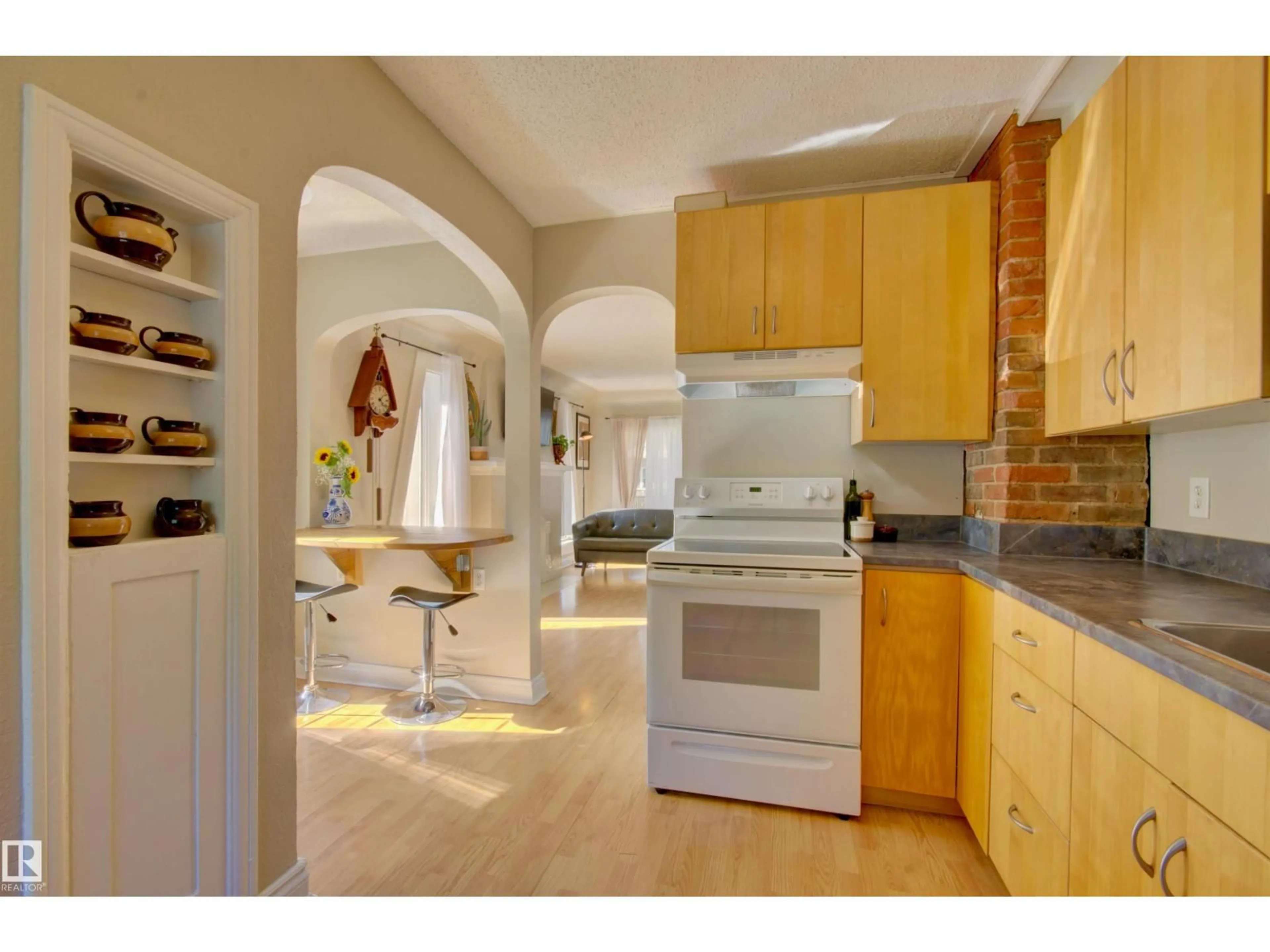 Open concept kitchen, ceramic/tile floor for 11319 94 ST, Edmonton Alberta T5G1H2