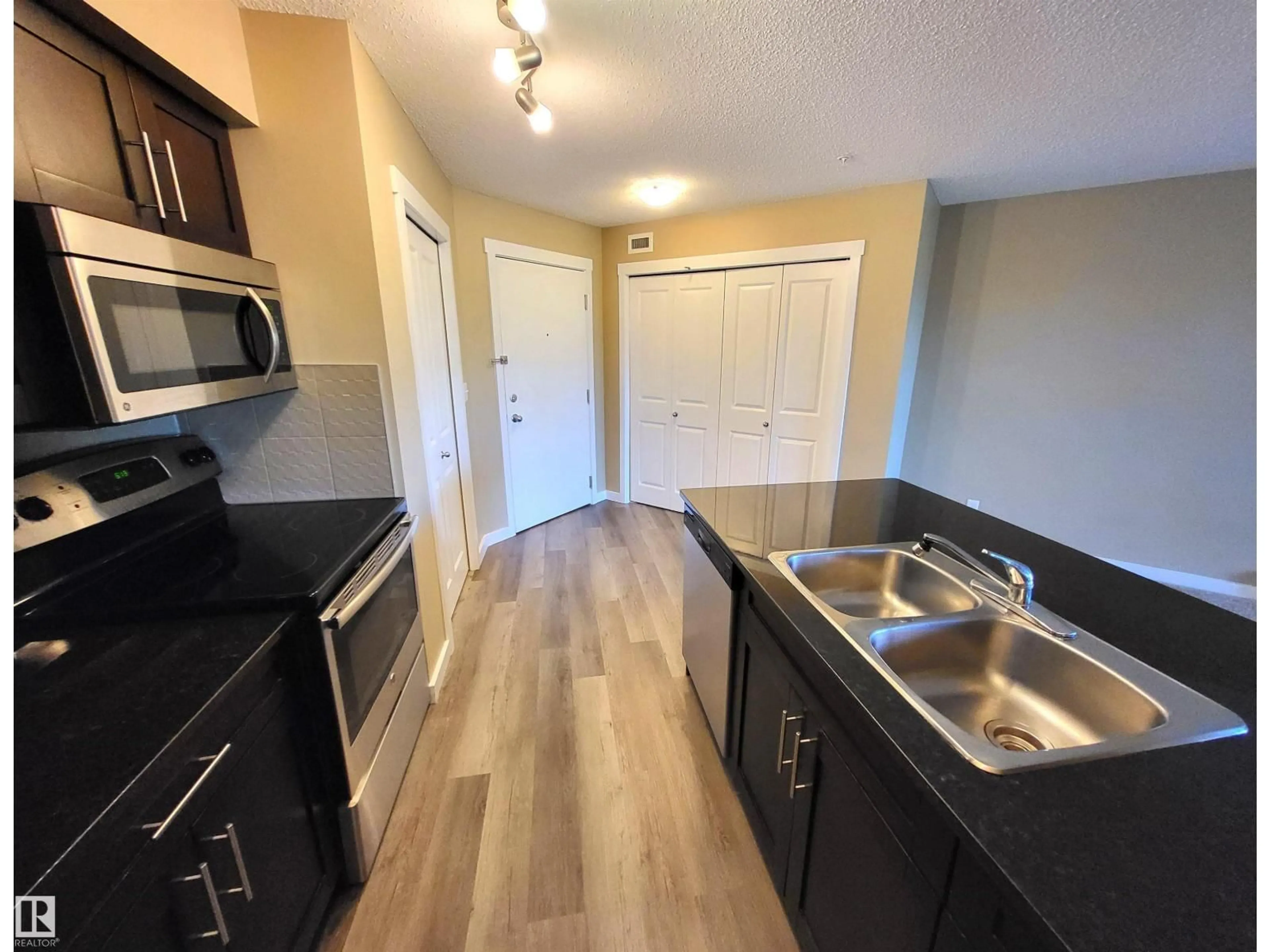 Standard kitchen, unknown for 313 - 1510 WATT DR, Edmonton Alberta T6X2E6