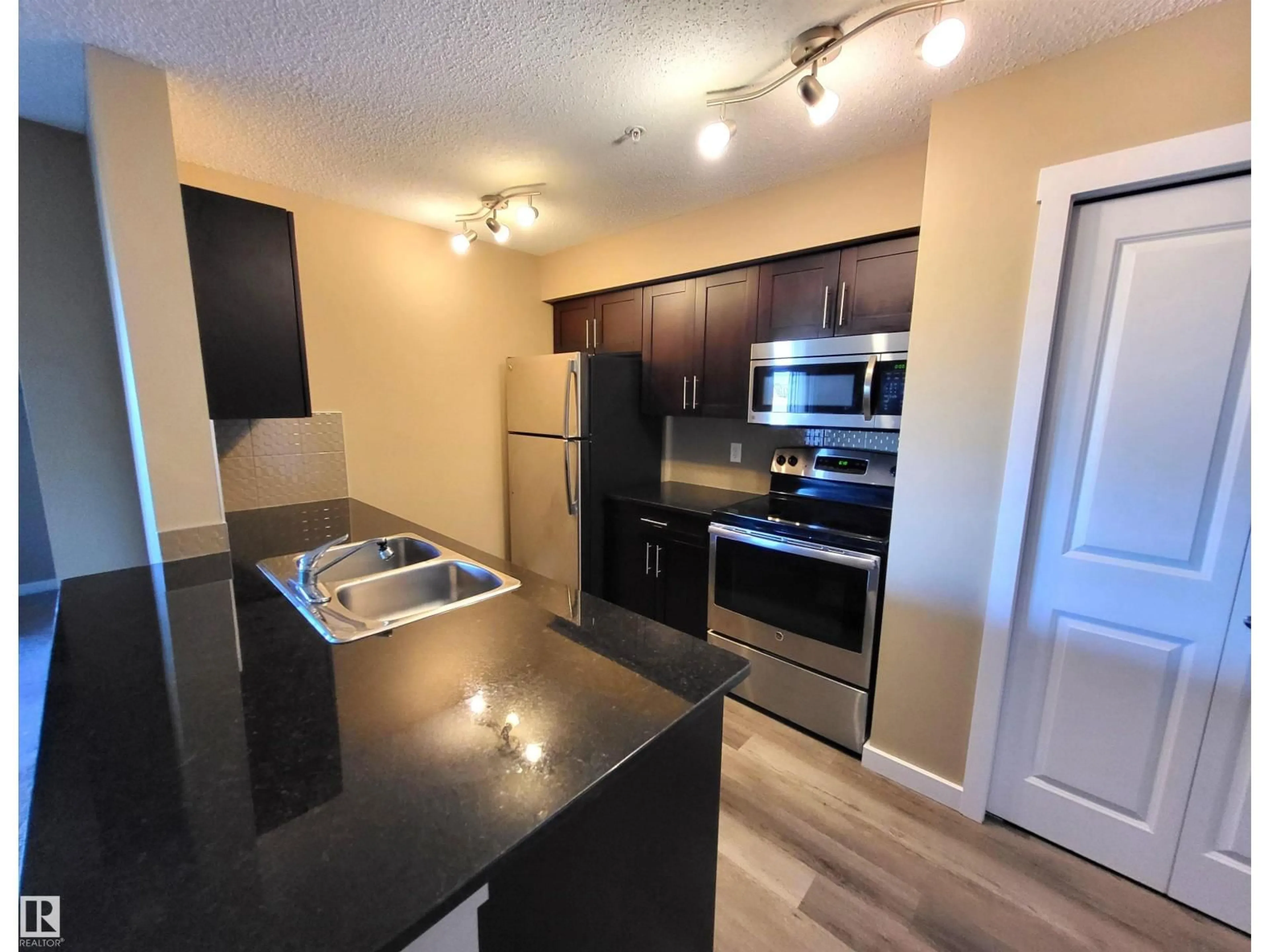 Standard kitchen, unknown for 313 - 1510 WATT DR, Edmonton Alberta T6X2E6