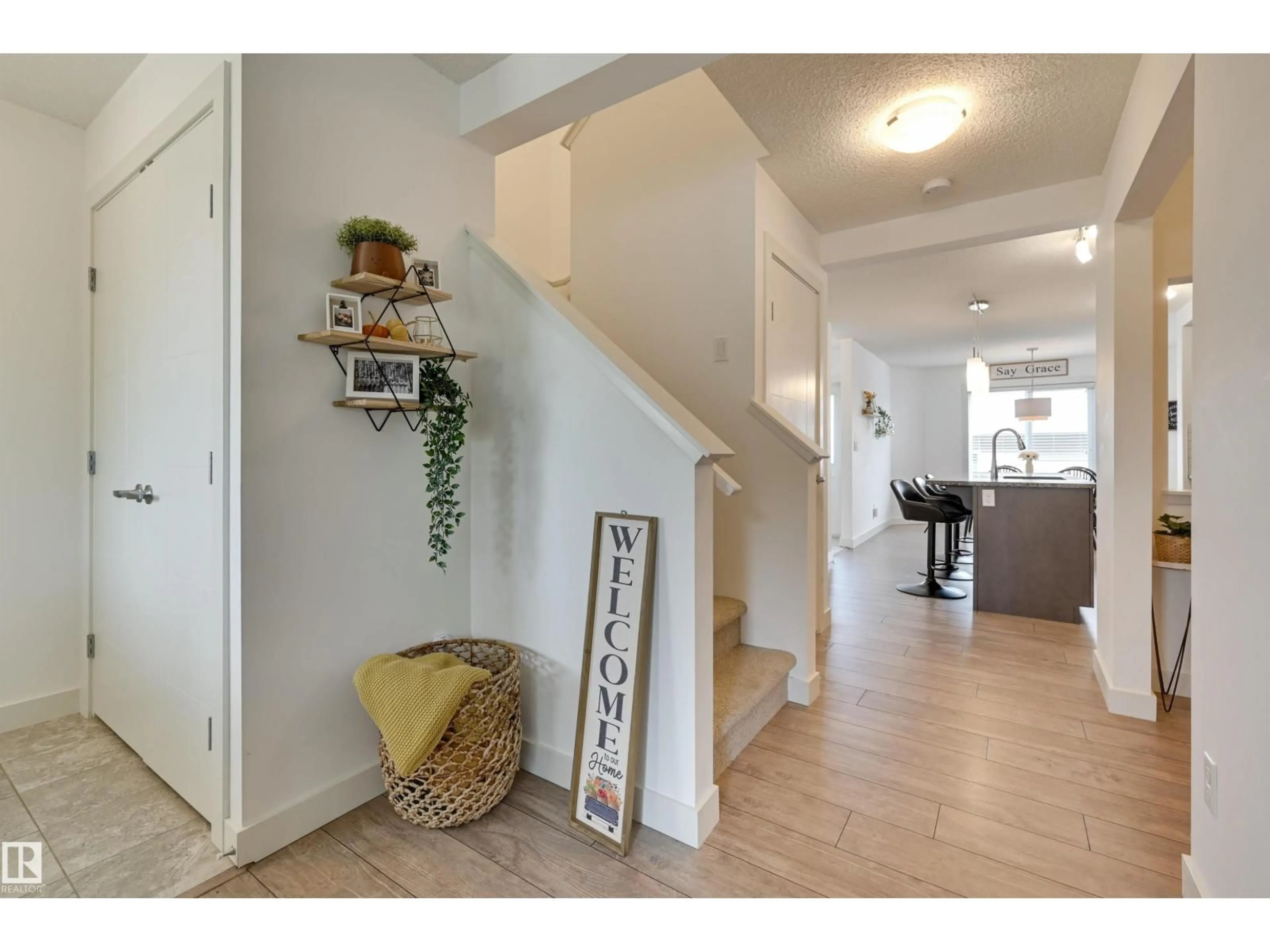 Indoor entryway for 7343 EDGEMONT WY, Edmonton Alberta T6M0P9