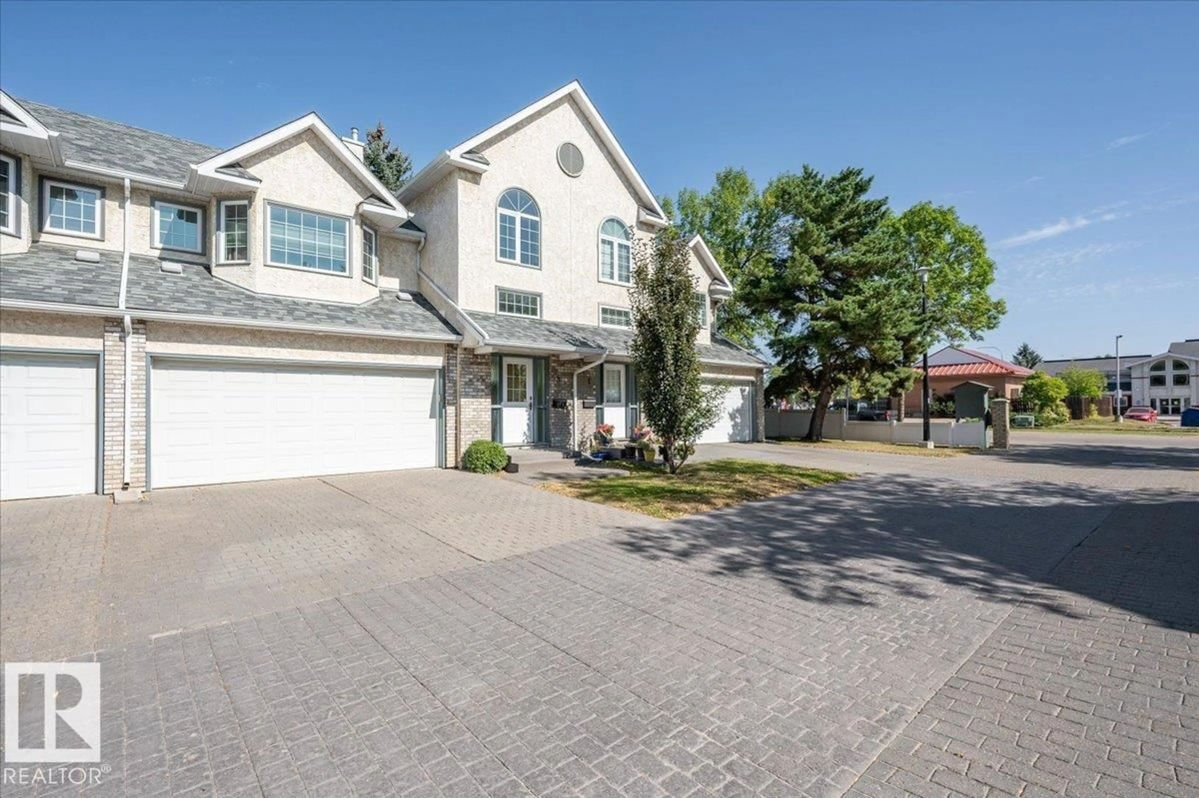 A pic from outside/outdoor area/front of a property/back of a property/a pic from drone, street for 3 - 90 LIBERTON DR, St. Albert Alberta T8N5Z6