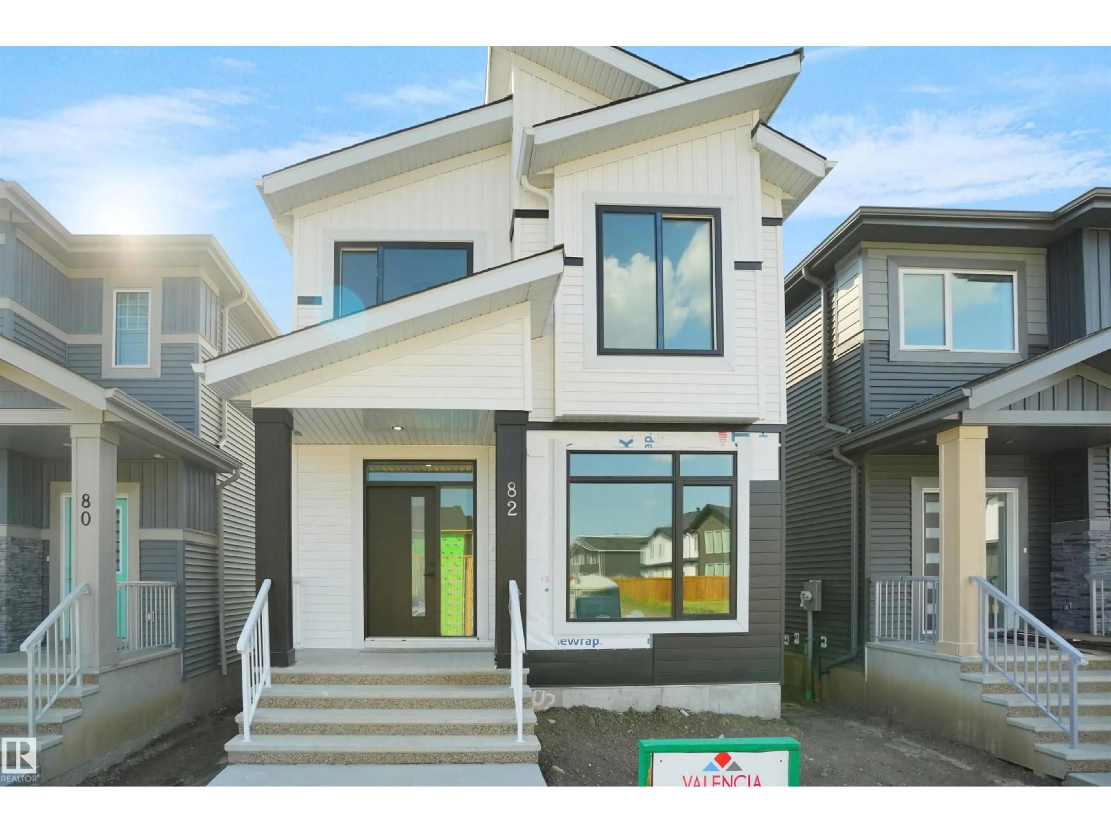 Home with vinyl exterior material, street for 82 BLACKBIRD BN, Fort Saskatchewan Alberta T8L1X5