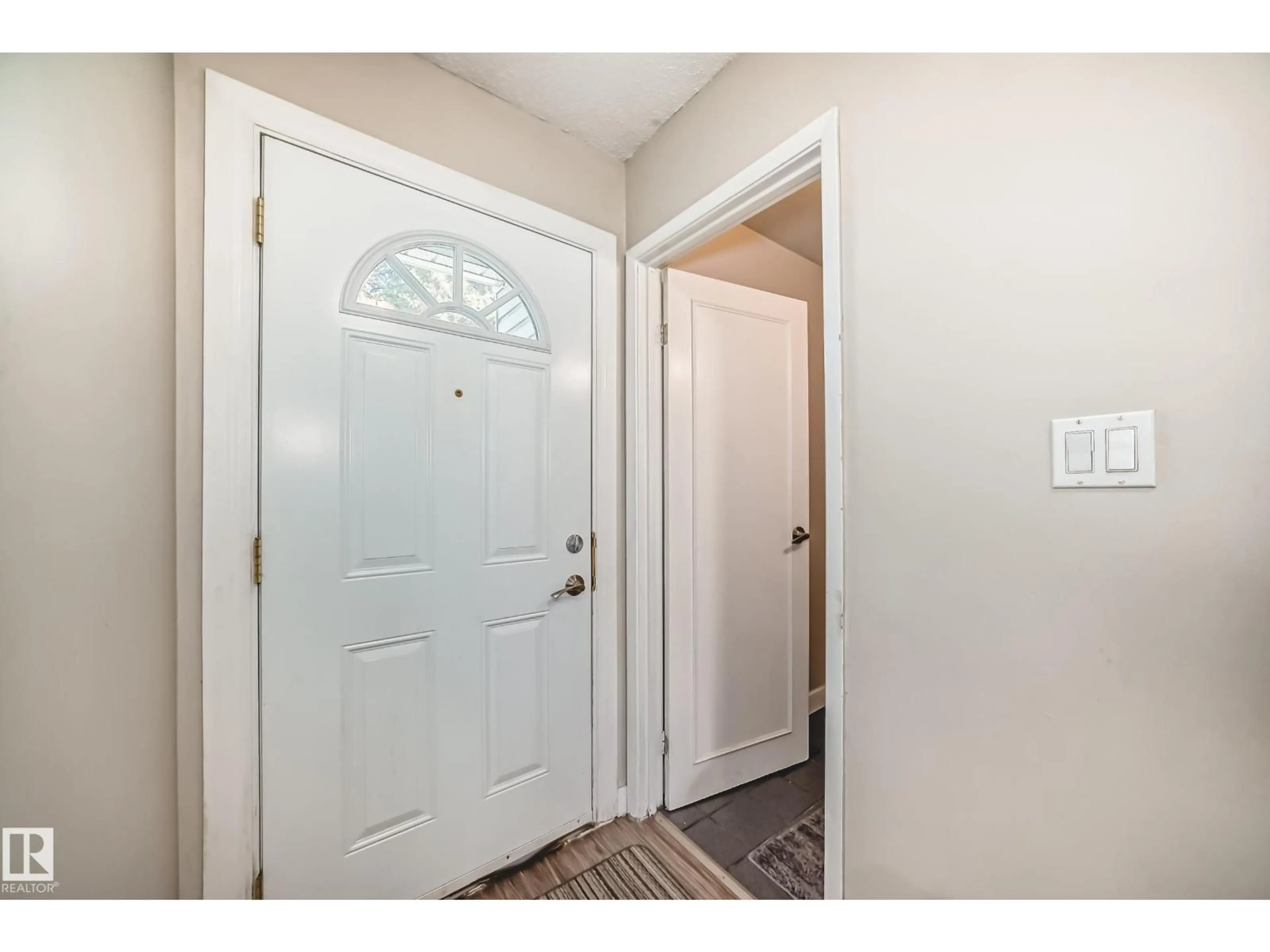 Indoor entryway for 5535 144A AV, Edmonton Alberta T5R3R2