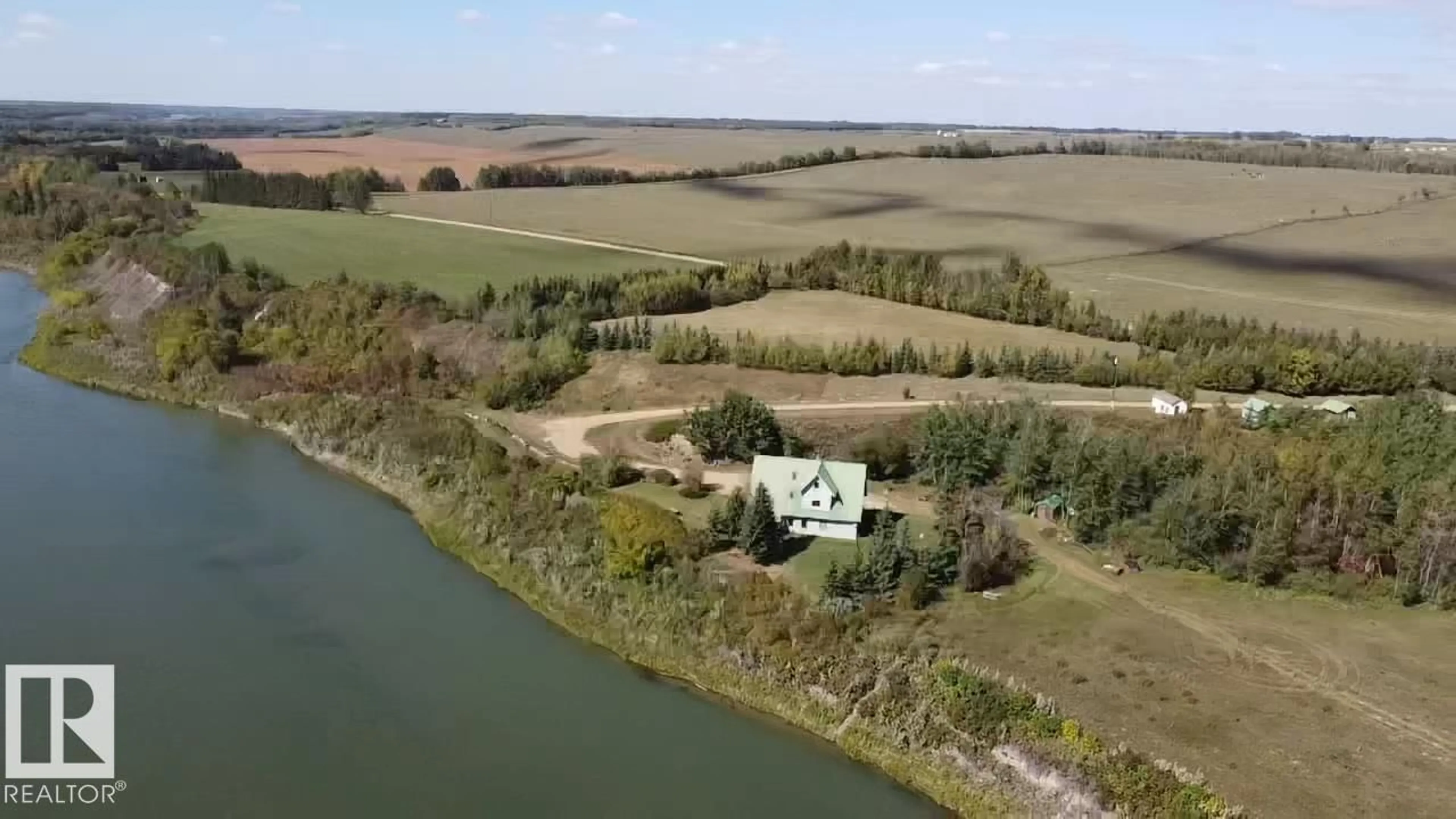 A pic from outside/outdoor area/front of a property/back of a property/a pic from drone, water/lake/river/ocean view for 17401 VICTORIA TR, Rural Smoky Lake County Alberta T0A3C0
