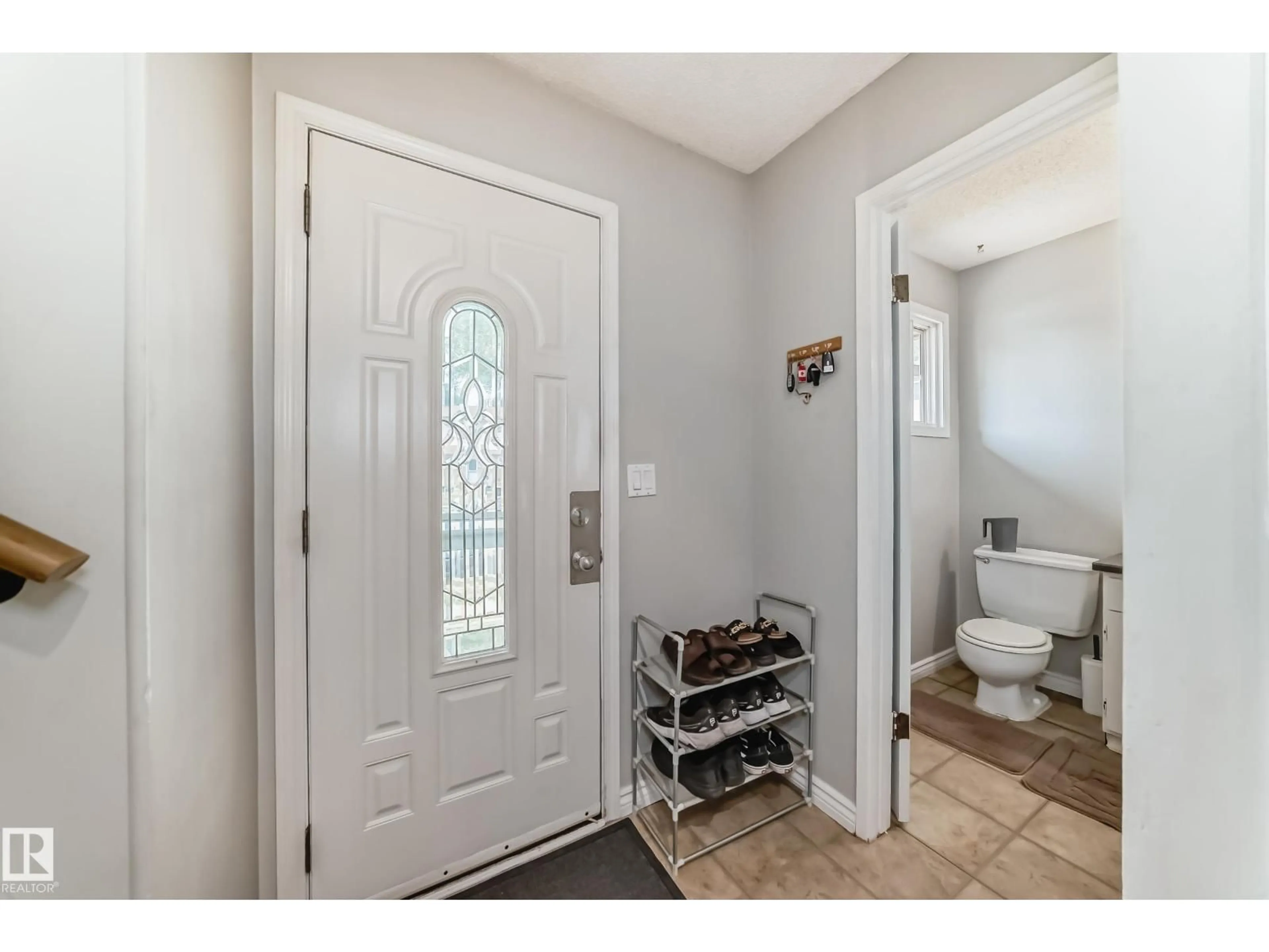 Indoor entryway for 2343 139 AV, Edmonton Alberta T5Y1S1