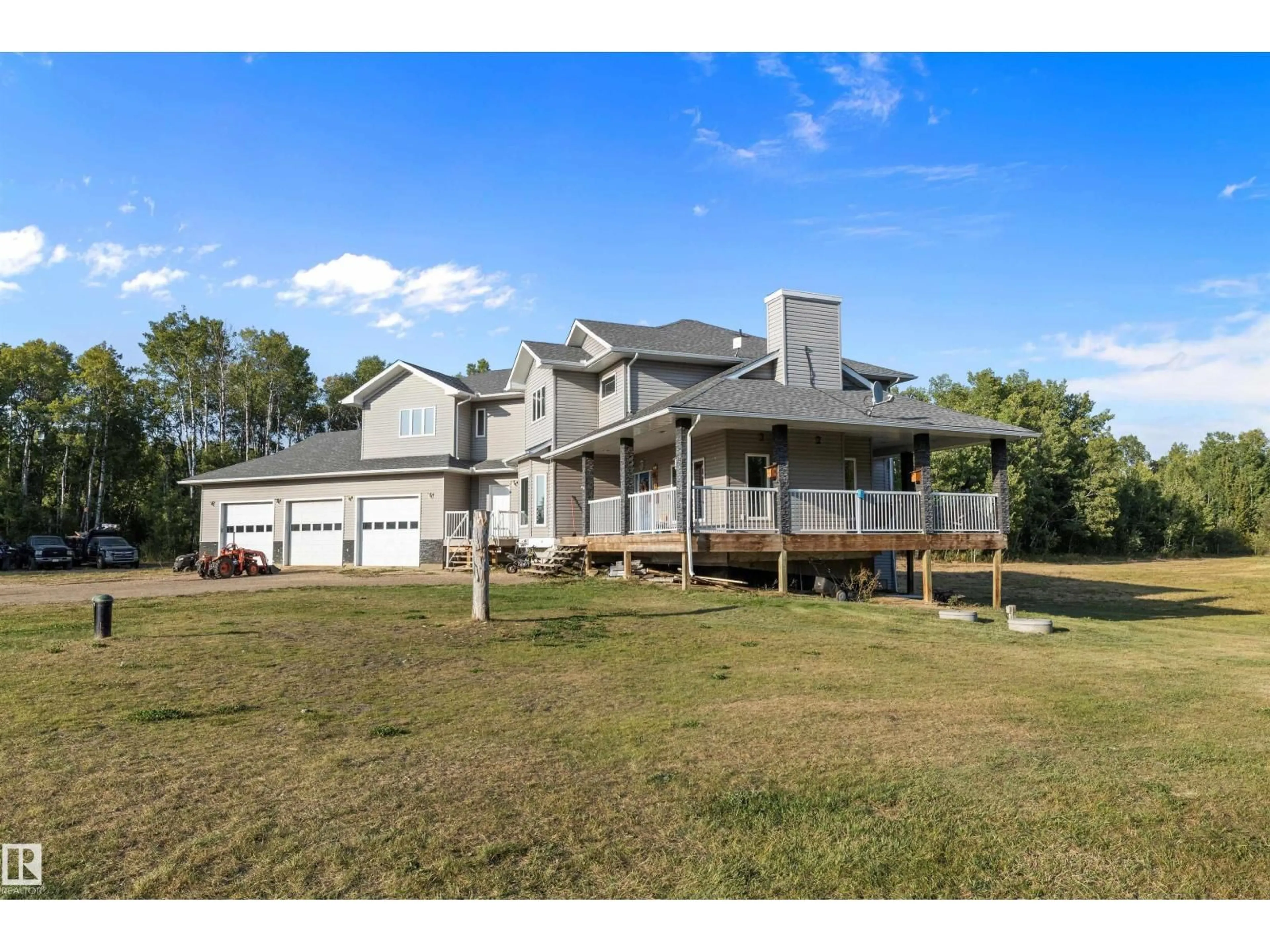 A pic from outside/outdoor area/front of a property/back of a property/a pic from drone, unknown for 53215A RGE ROAD 13, Rural Parkland County Alberta T7Y0C1