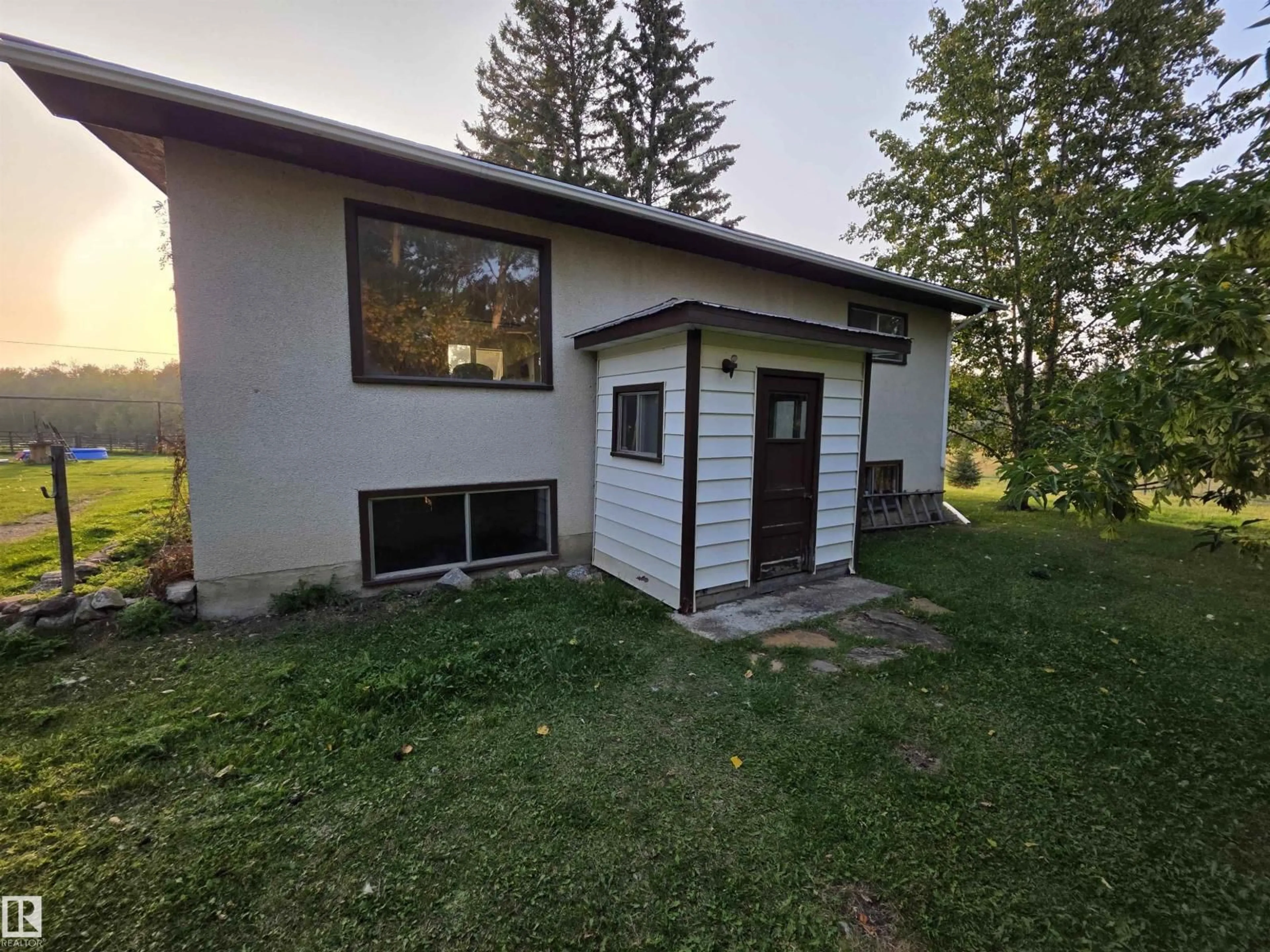 Unknown for 56418 RGE ROAD 35, Rural Lac Ste. Anne County Alberta T0E1A0