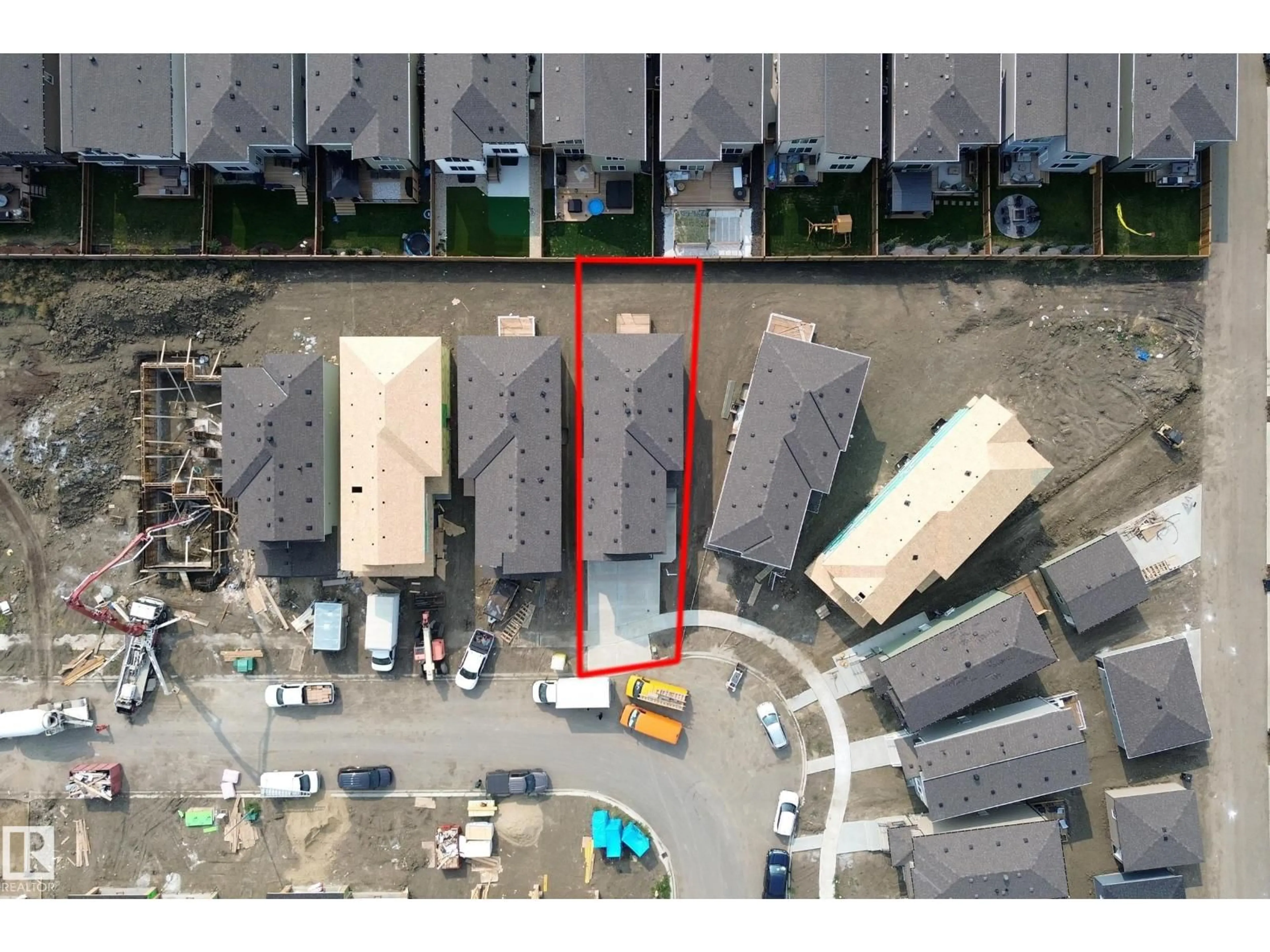 A pic from outside/outdoor area/front of a property/back of a property/a pic from drone, building for 61 BLACKBIRD BEND, Fort Saskatchewan Alberta T8L2E0