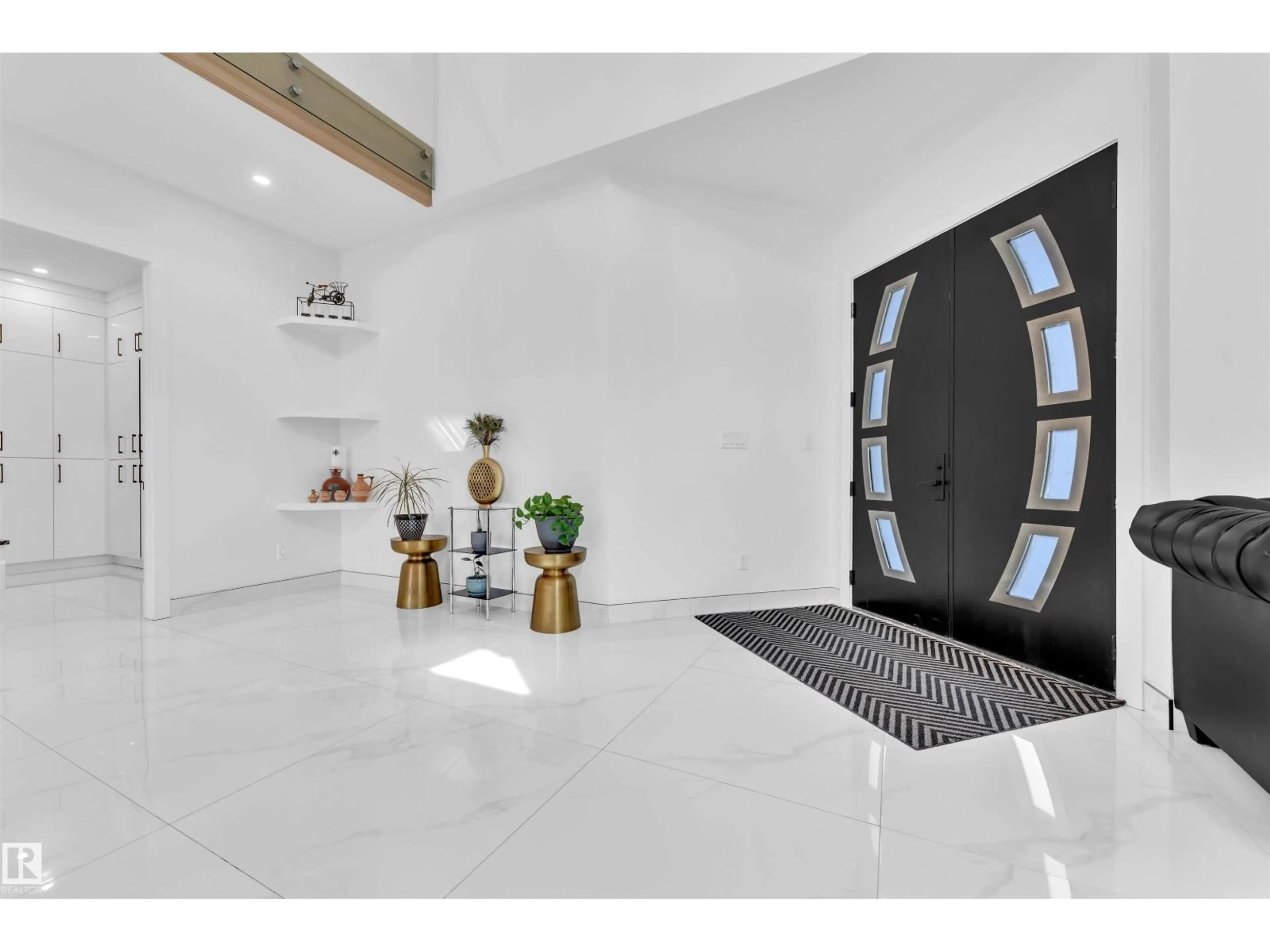 Indoor entryway for SW - 8118 ORCHARDS GREEN GR, Edmonton Alberta T6X2N5