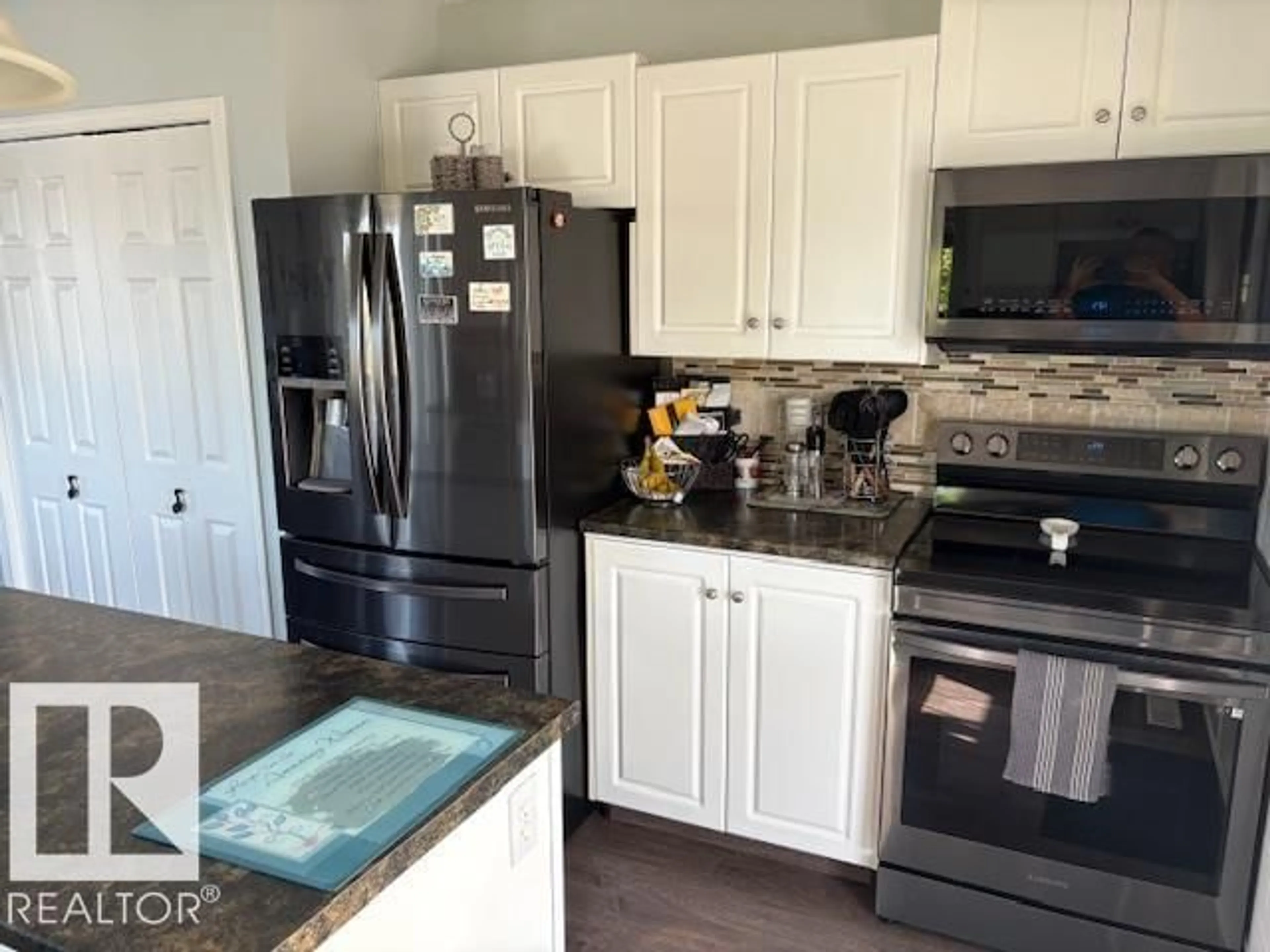 Open concept kitchen, unknown for 601 19 ST, Cold Lake Alberta T9M1C6