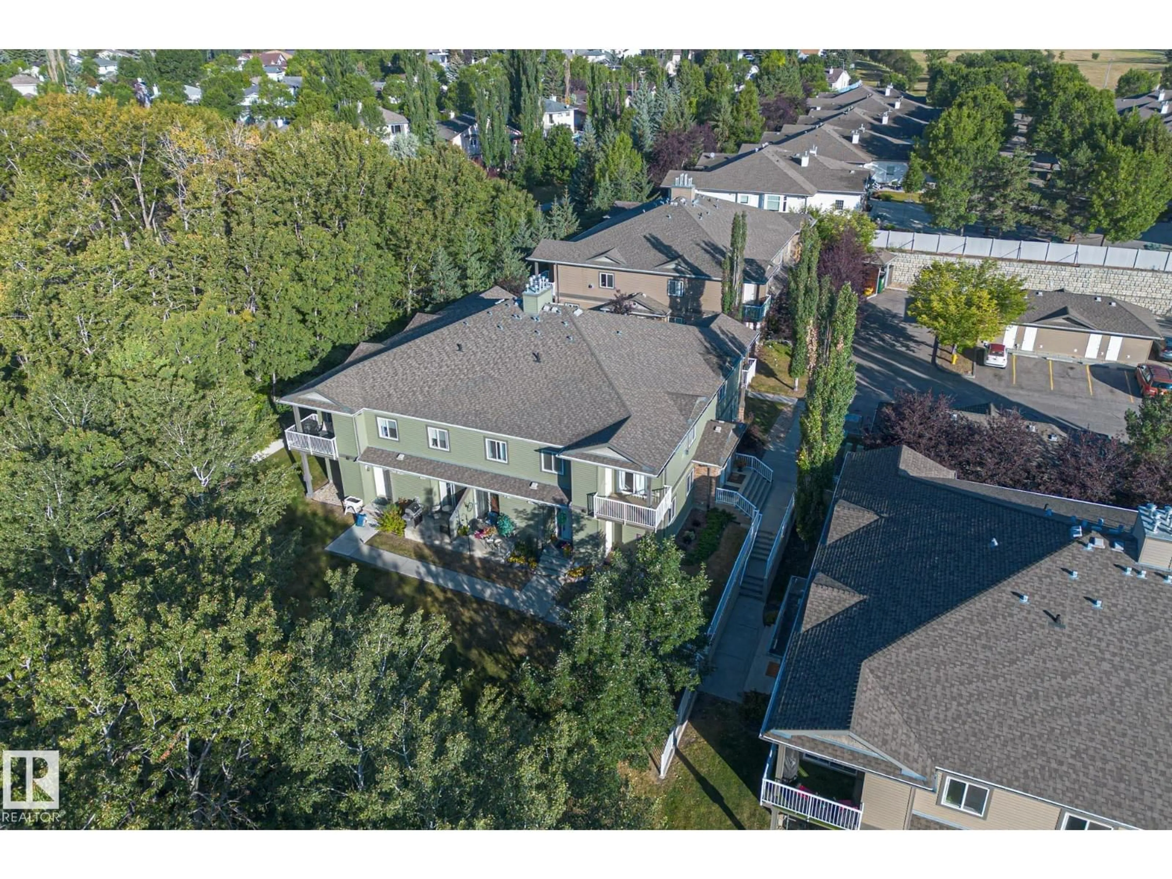 A pic from outside/outdoor area/front of a property/back of a property/a pic from drone, unknown for 30 - 34 OAK VISTA DR, St. Albert Alberta T8N3T1