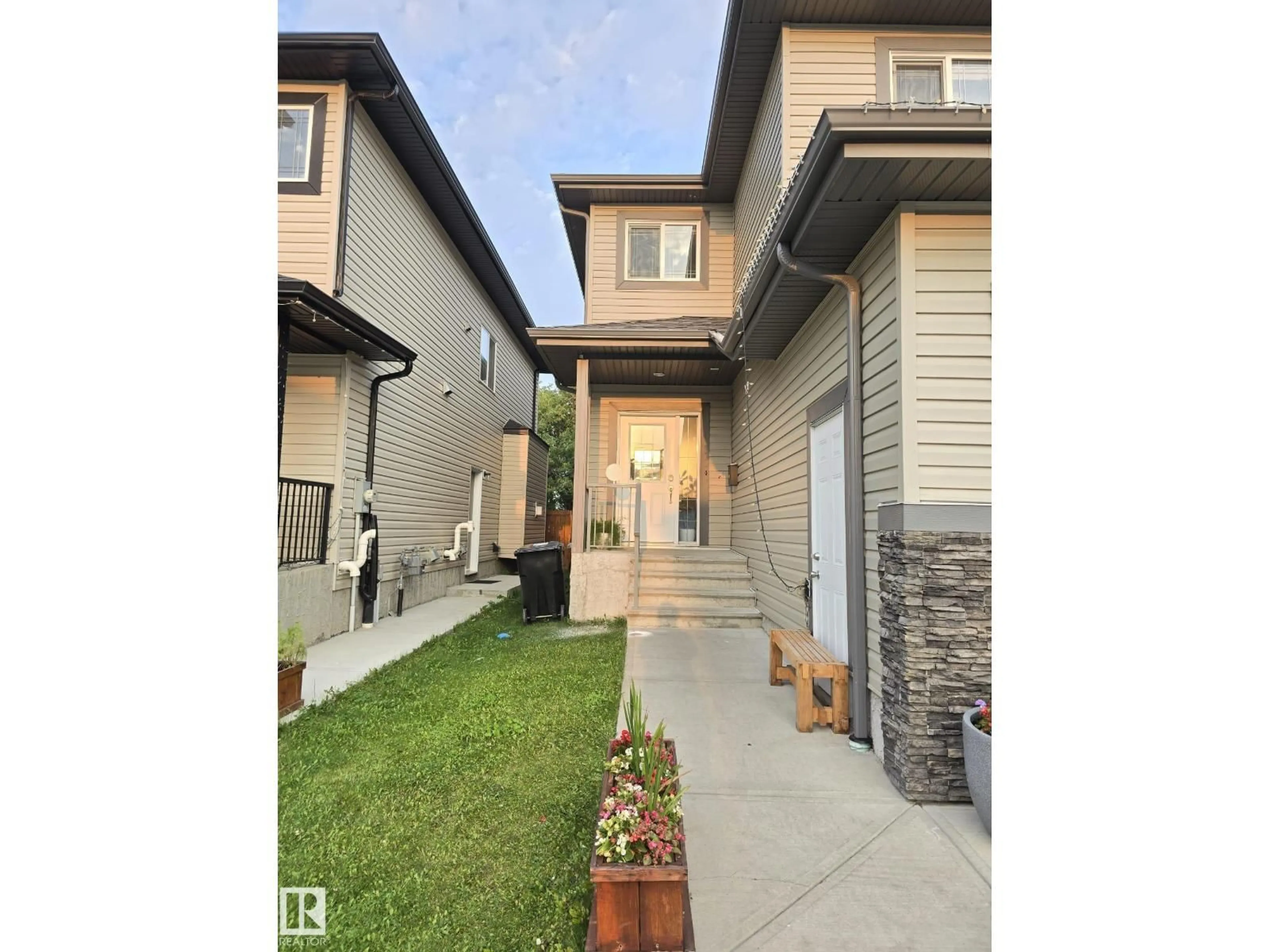 Unknown for 15117 31 ST, Edmonton Alberta T5Y3T5