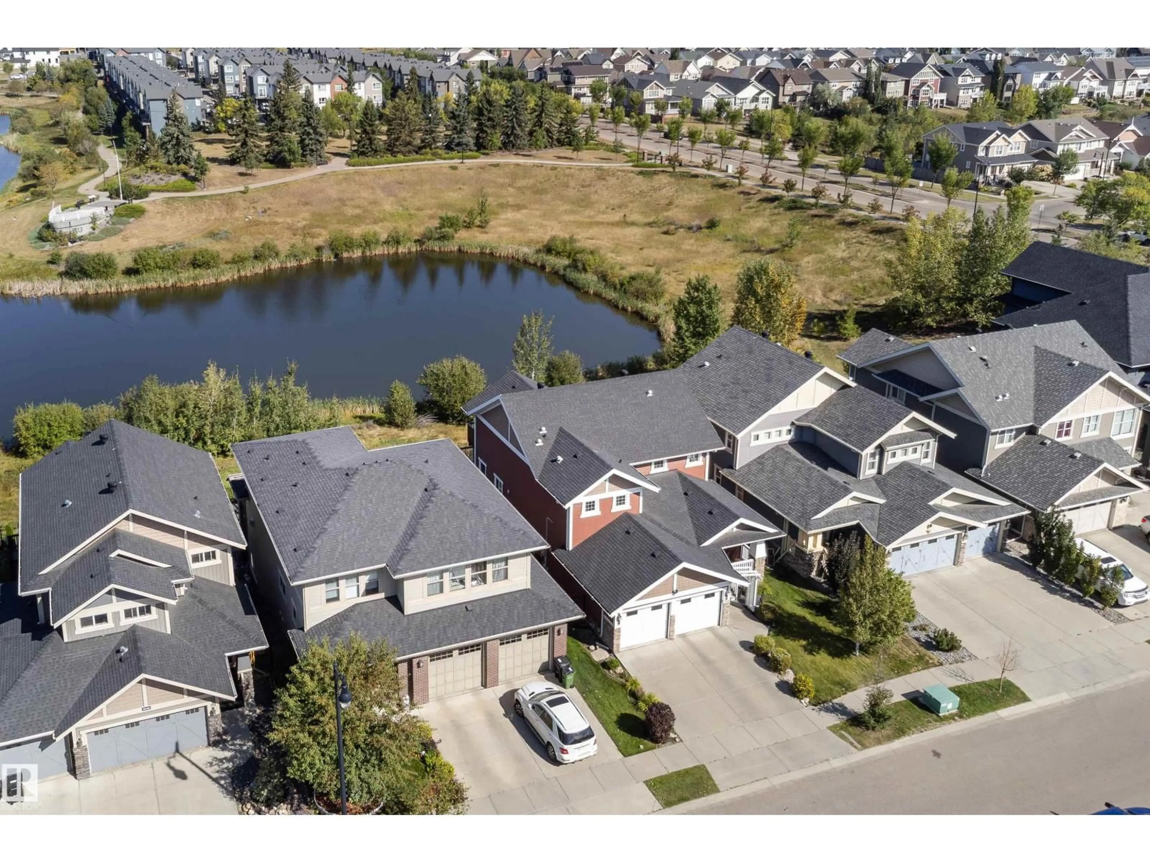 A pic from outside/outdoor area/front of a property/back of a property/a pic from drone, unknown for 5414 BONAVENTURE AV, Edmonton Alberta T5E6R3
