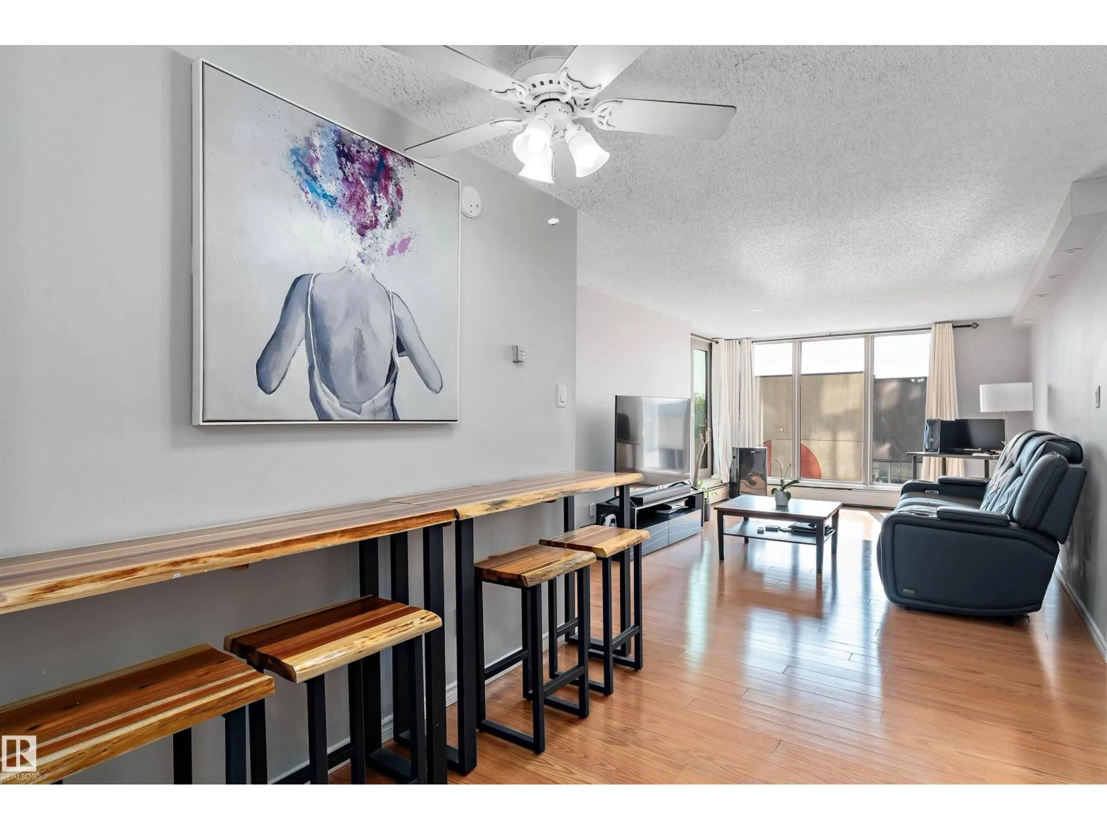 A pic of a room for 404 10149 SASKATCHEWAN DR NW, Edmonton Alberta T6E6B6