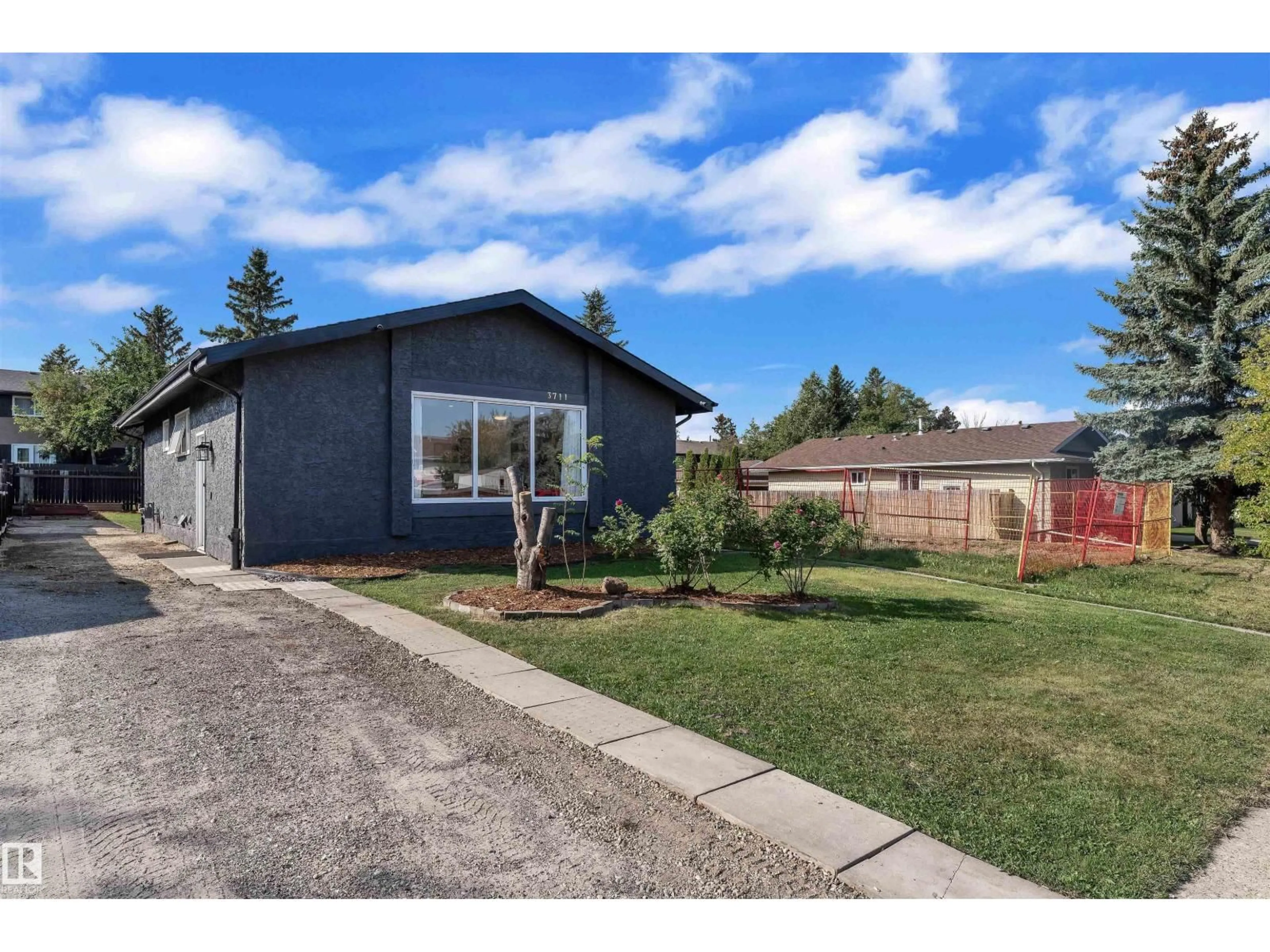 Unknown for 3711 17A AV, Edmonton Alberta T6L2R3