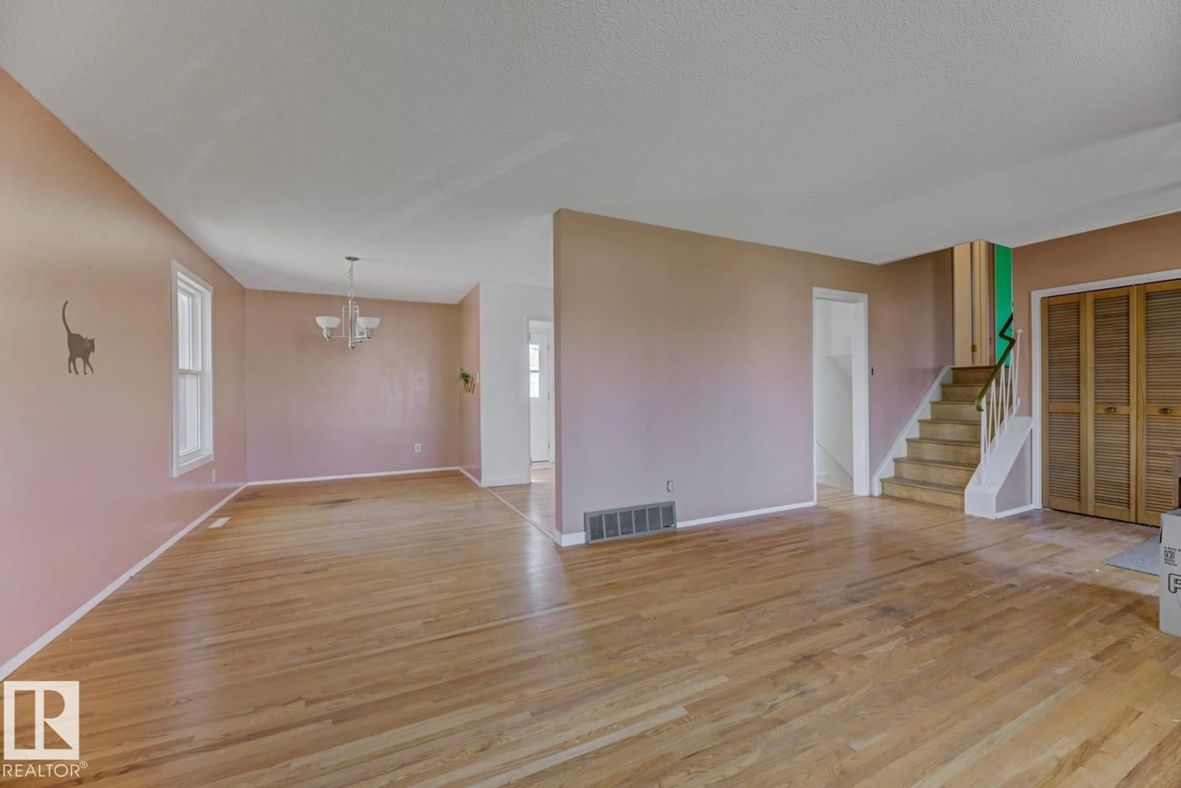 A pic of a room for 7803 141 AV, Edmonton Alberta T5C2N4
