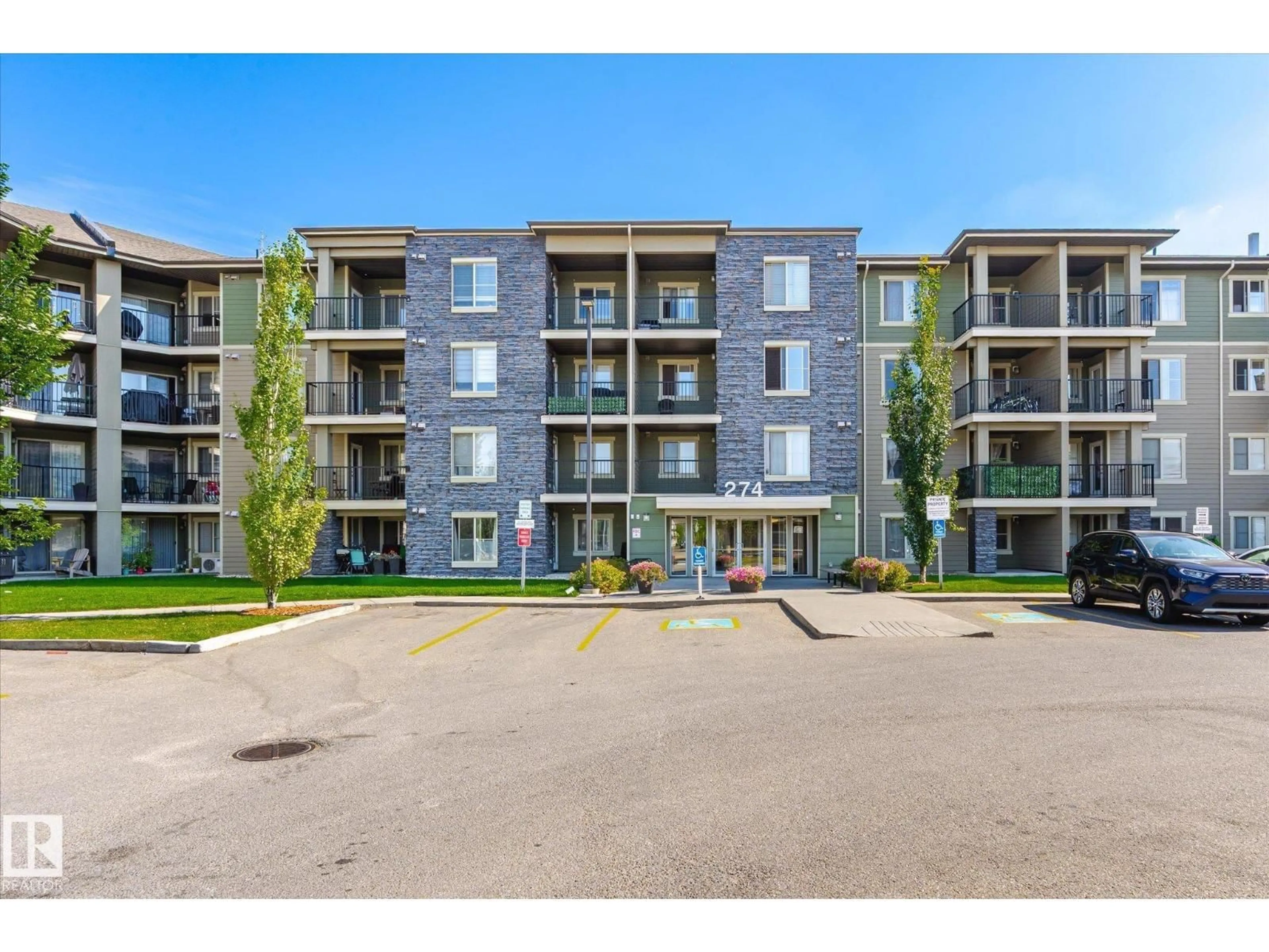 Unknown for #104 - 274 MCCONACHIE DR, Edmonton Alberta T5Y3N4