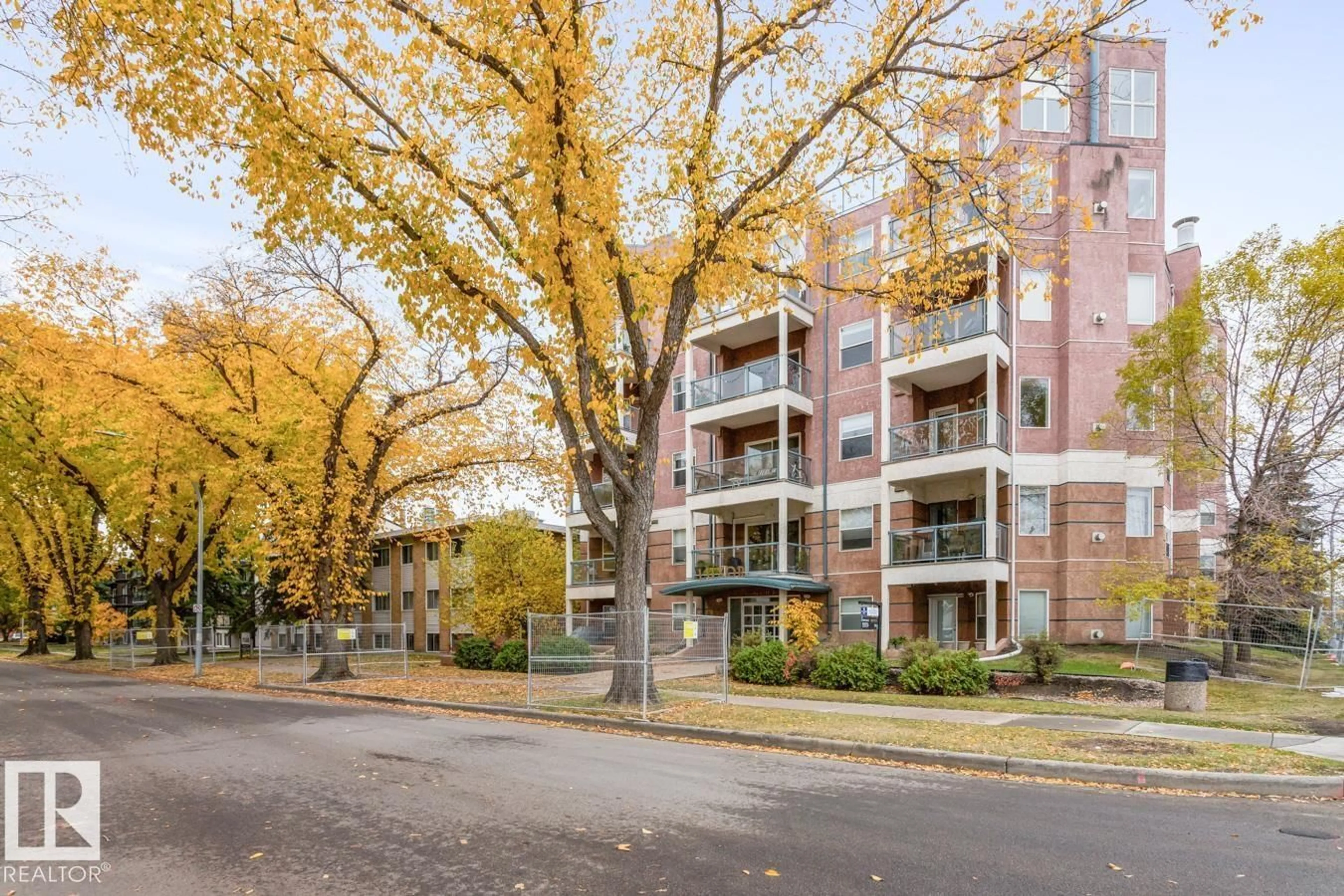 Patio, street for #403 - 10346 117 ST, Edmonton Alberta T5K2Y7