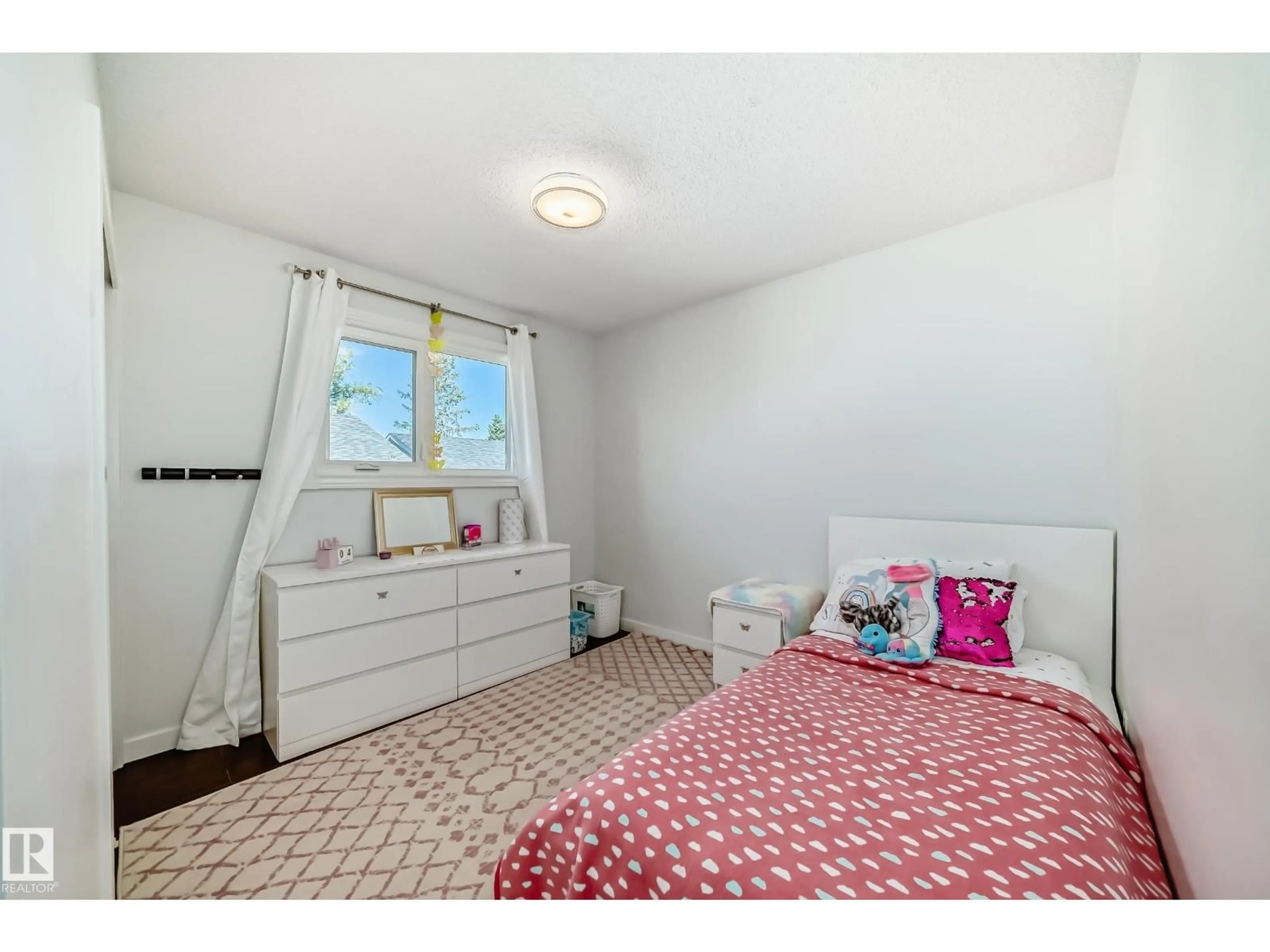 A pic of a room for 11428 162 AV, Edmonton Alberta T5X2L5