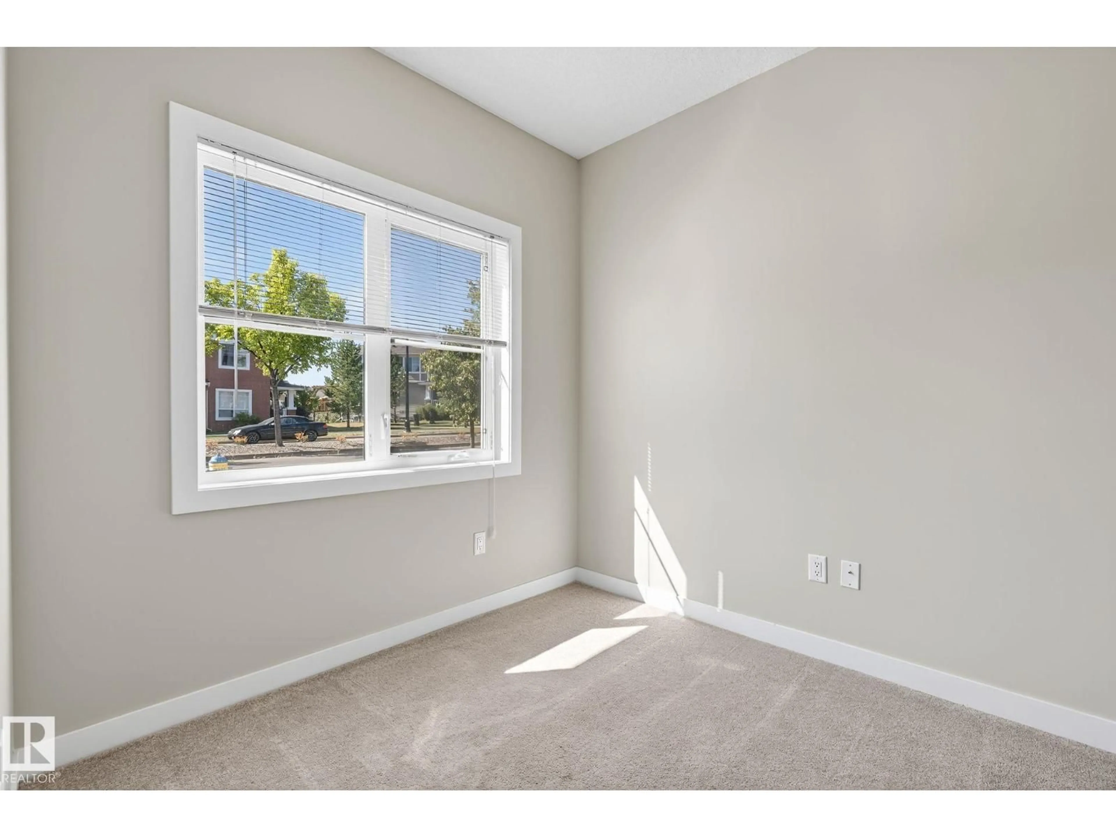 A pic of a room for 1091 GAULT BV, Edmonton Alberta T5E6W3