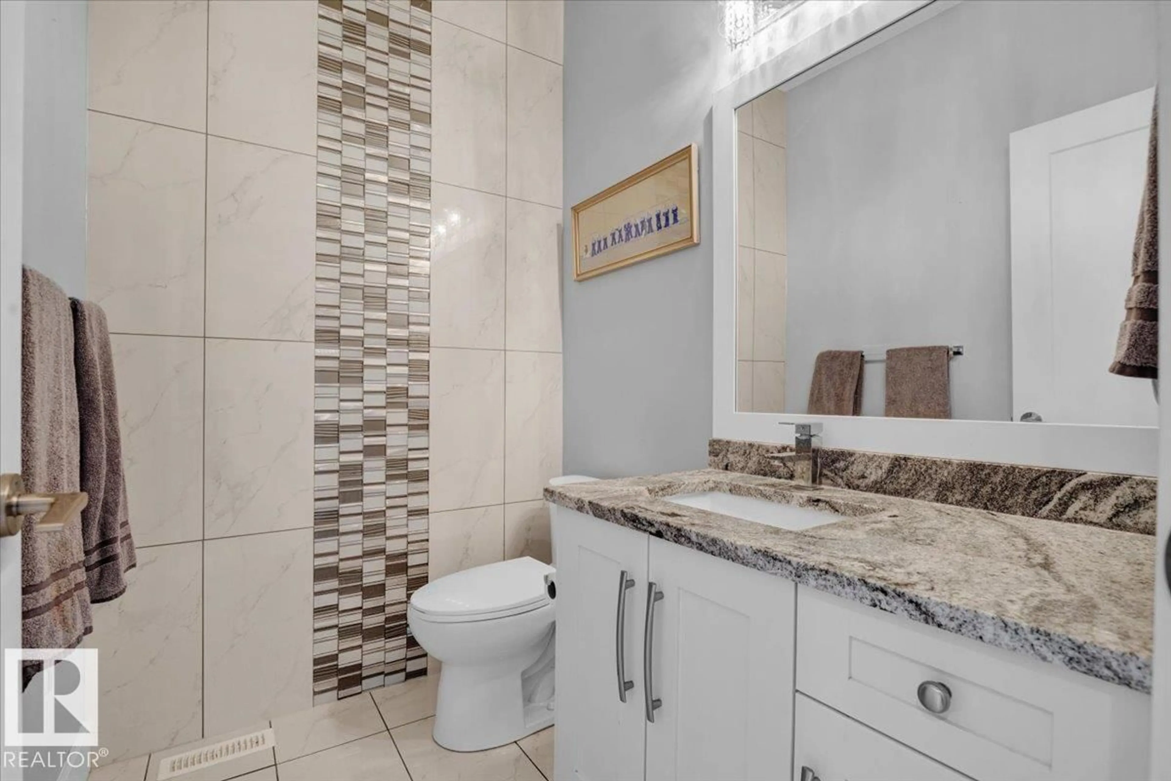 Standard bathroom, ceramic/tile floor for 2230 BLUE JAY LANDING, Edmonton Alberta T5S0H8