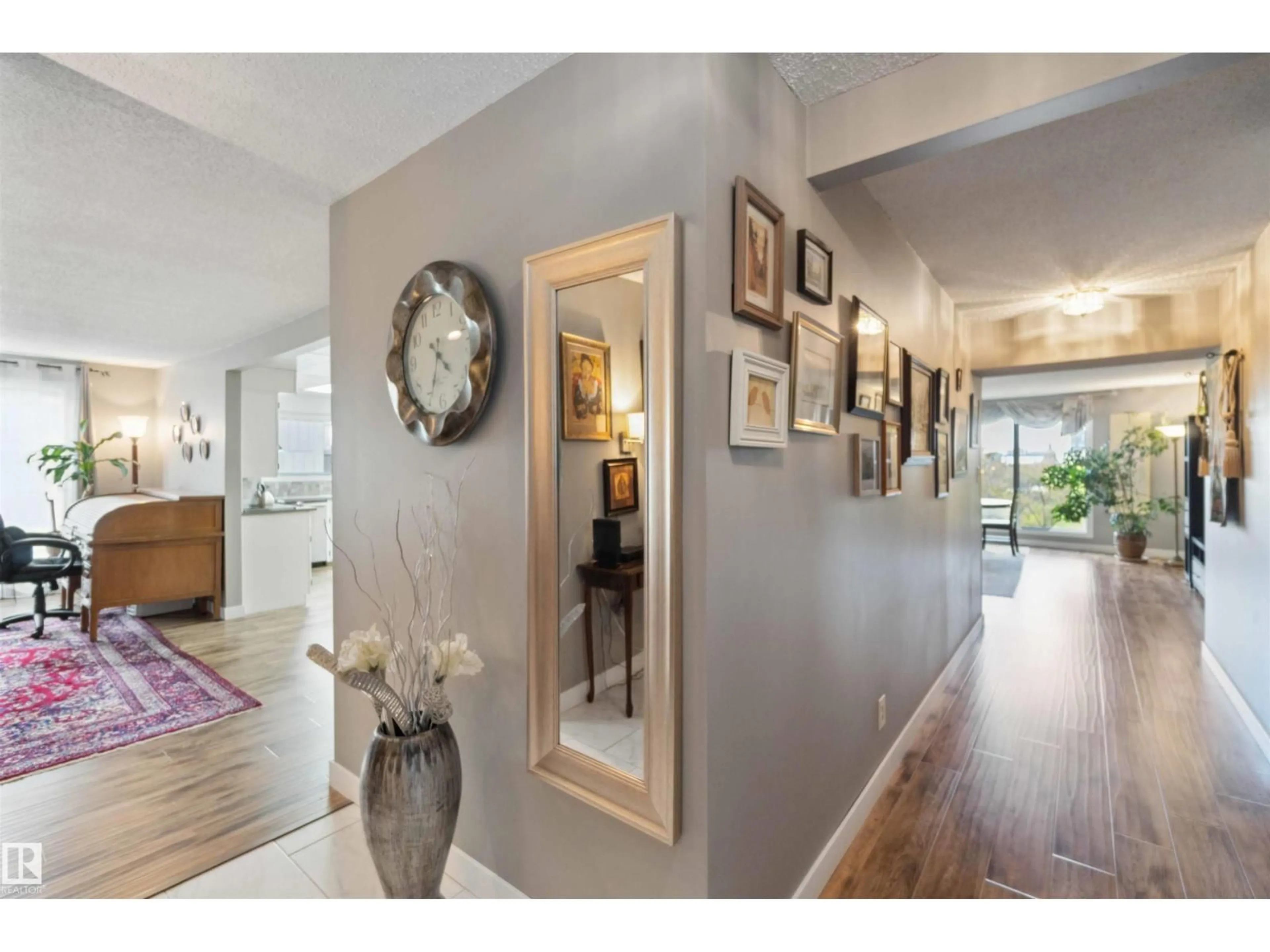 Indoor entryway for NW - 8707 107 ST, Edmonton Alberta T6E5J5