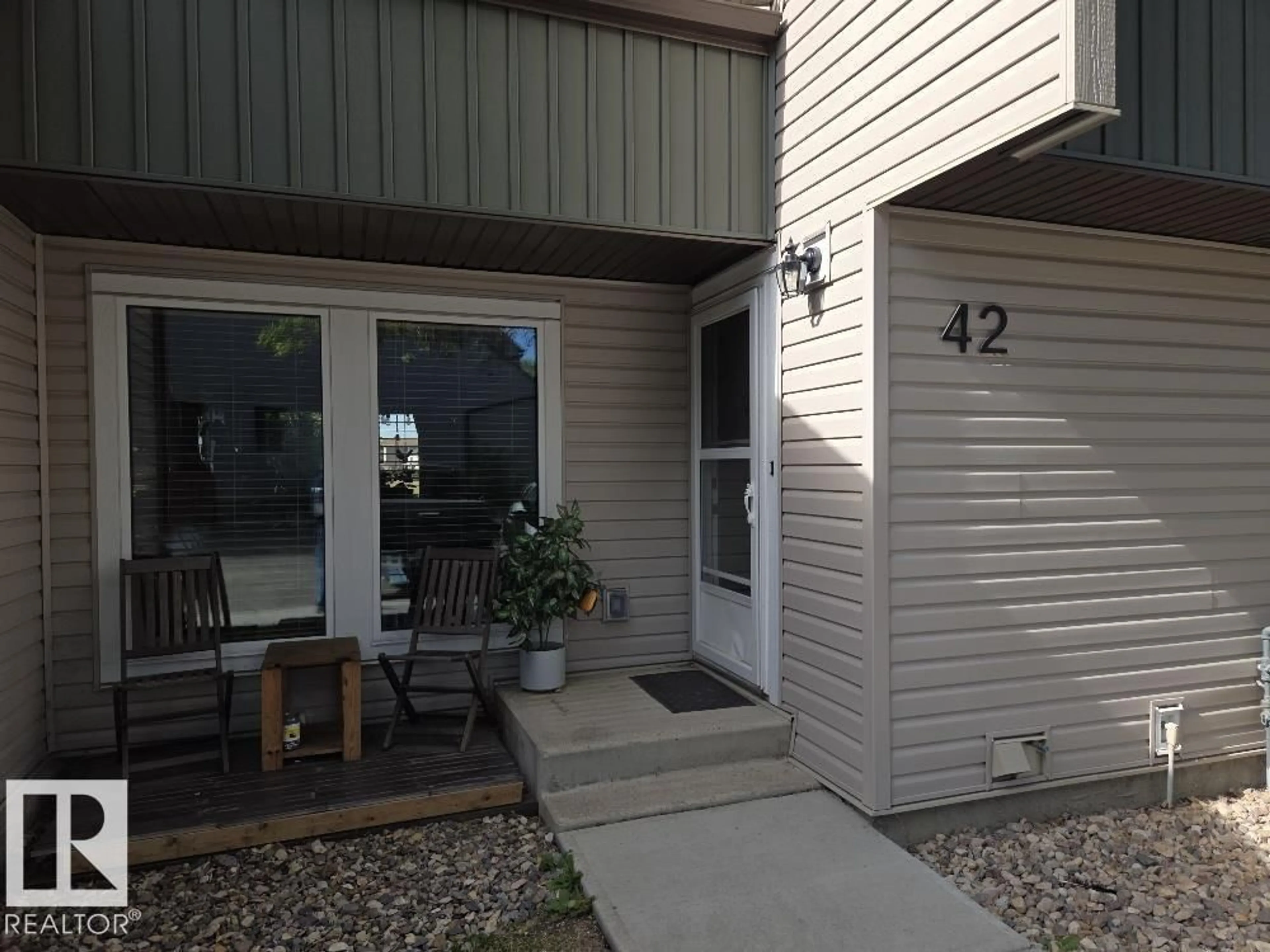 Unknown for #42 - 2020 105 ST, Edmonton Alberta T6J5J2