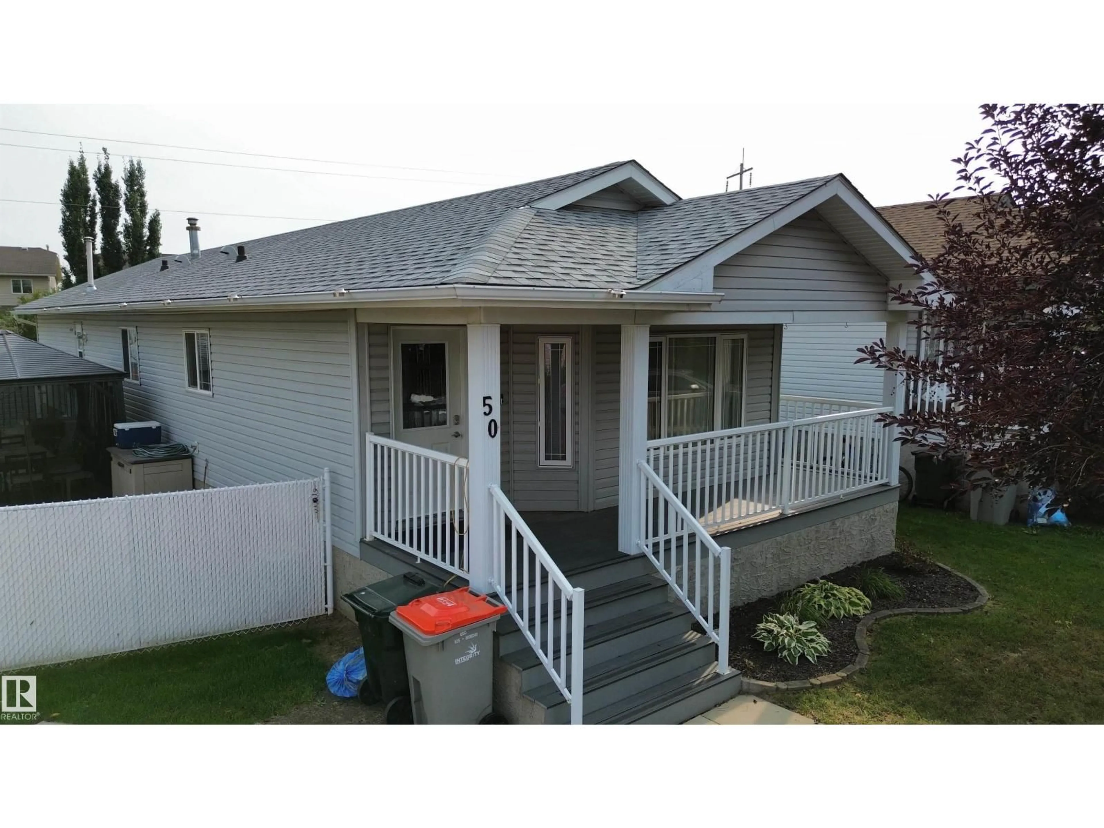 Home with vinyl exterior material, street for 50 GRAYWOOD CV, Stony Plain Alberta T7Z2P4
