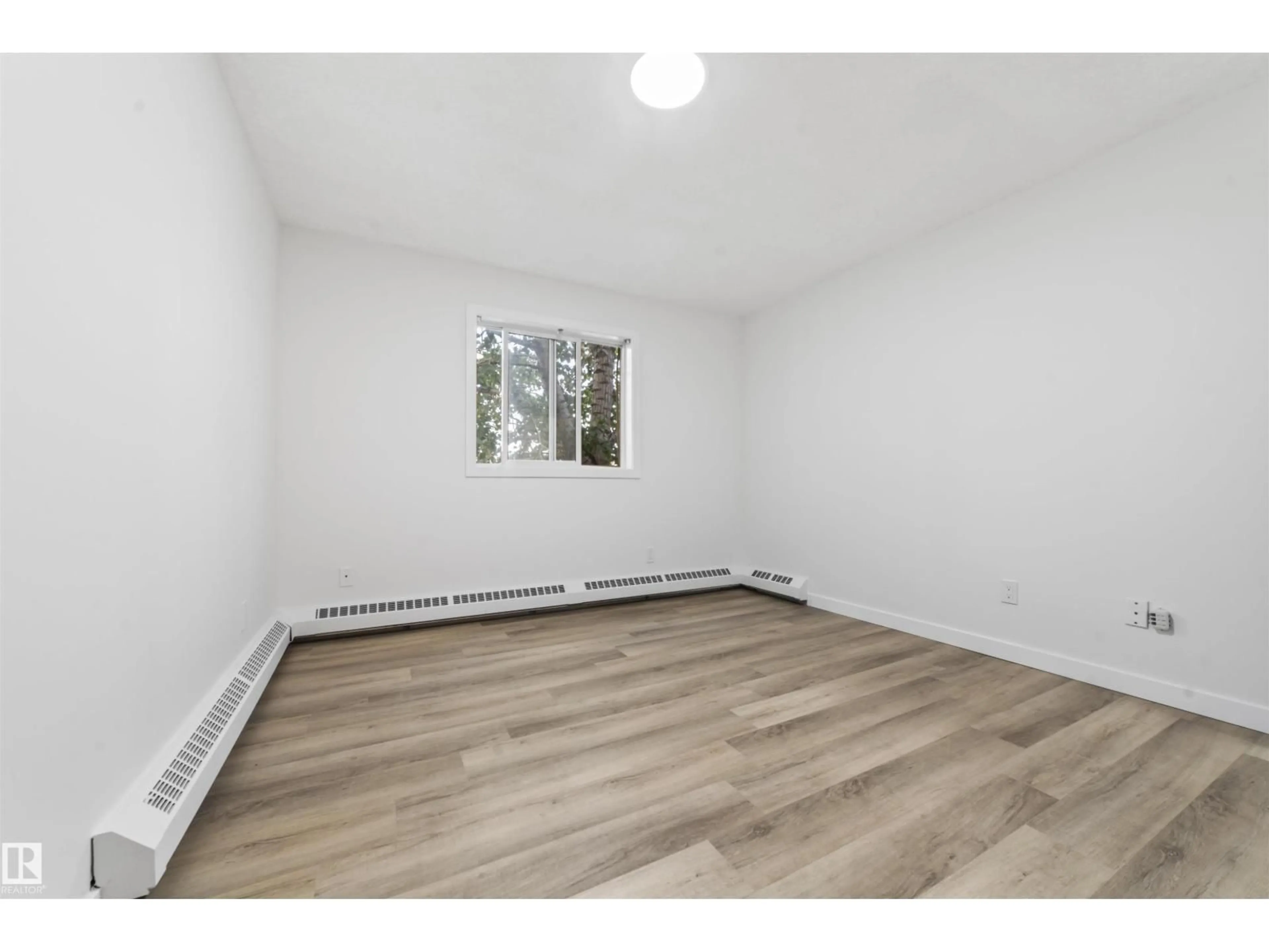 A pic of a room for #334 - 2520 50 ST, Edmonton Alberta T6L7A8