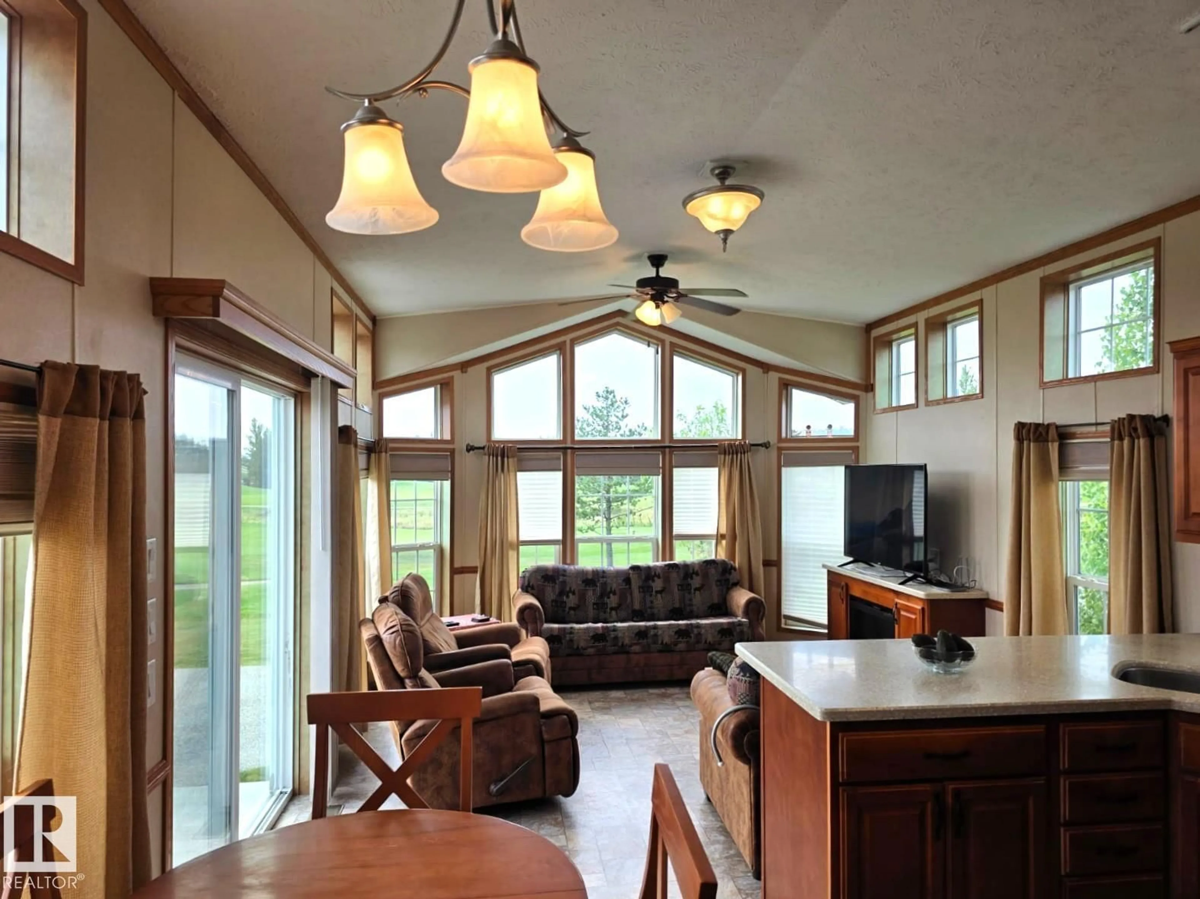Living room with furniture, unknown for 225 53126 RANGE ROAD 70, Rural Parkland County Alberta T0E0W0