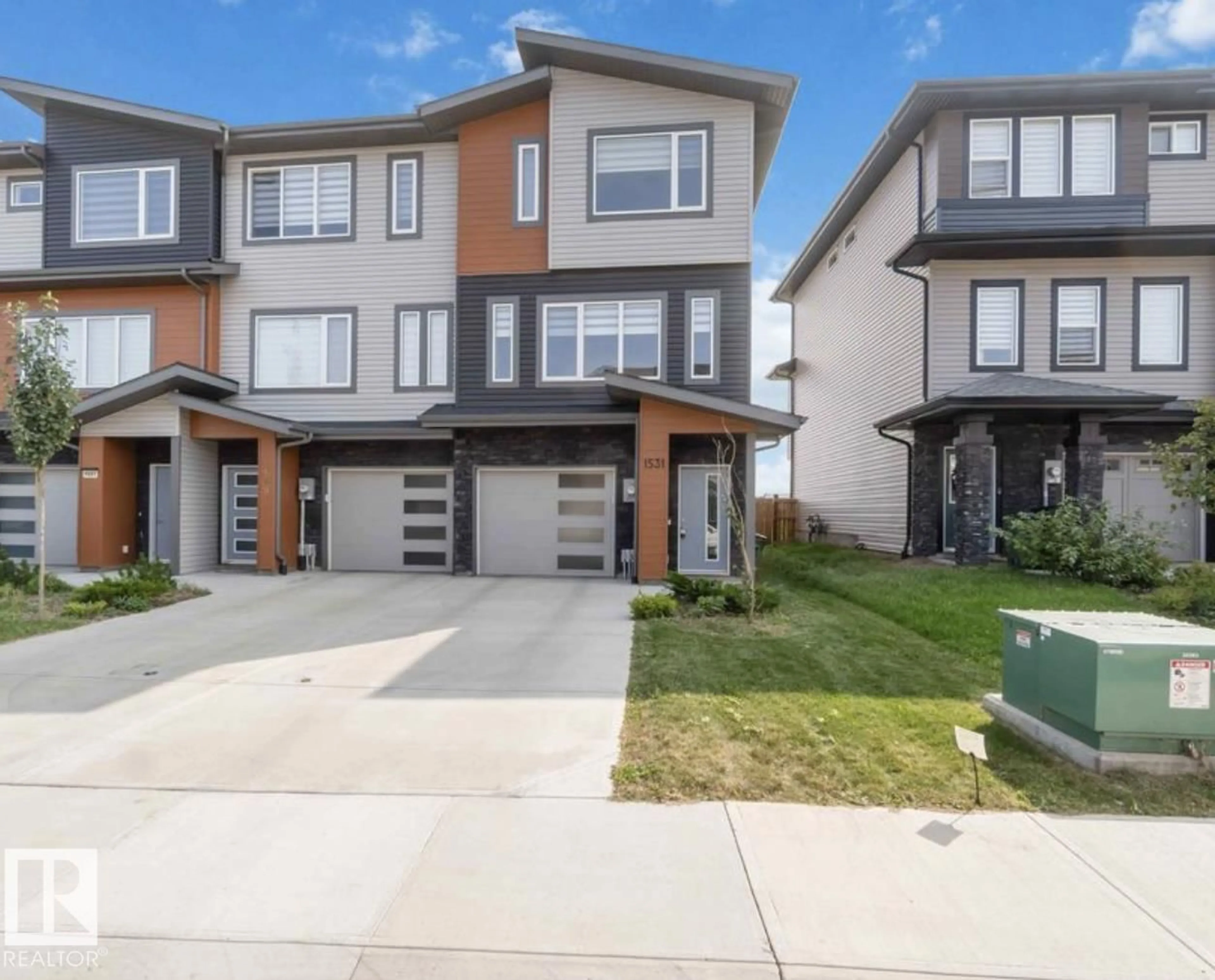 Unknown for SW - 1531 157 STREET, Edmonton Alberta T6W4J8