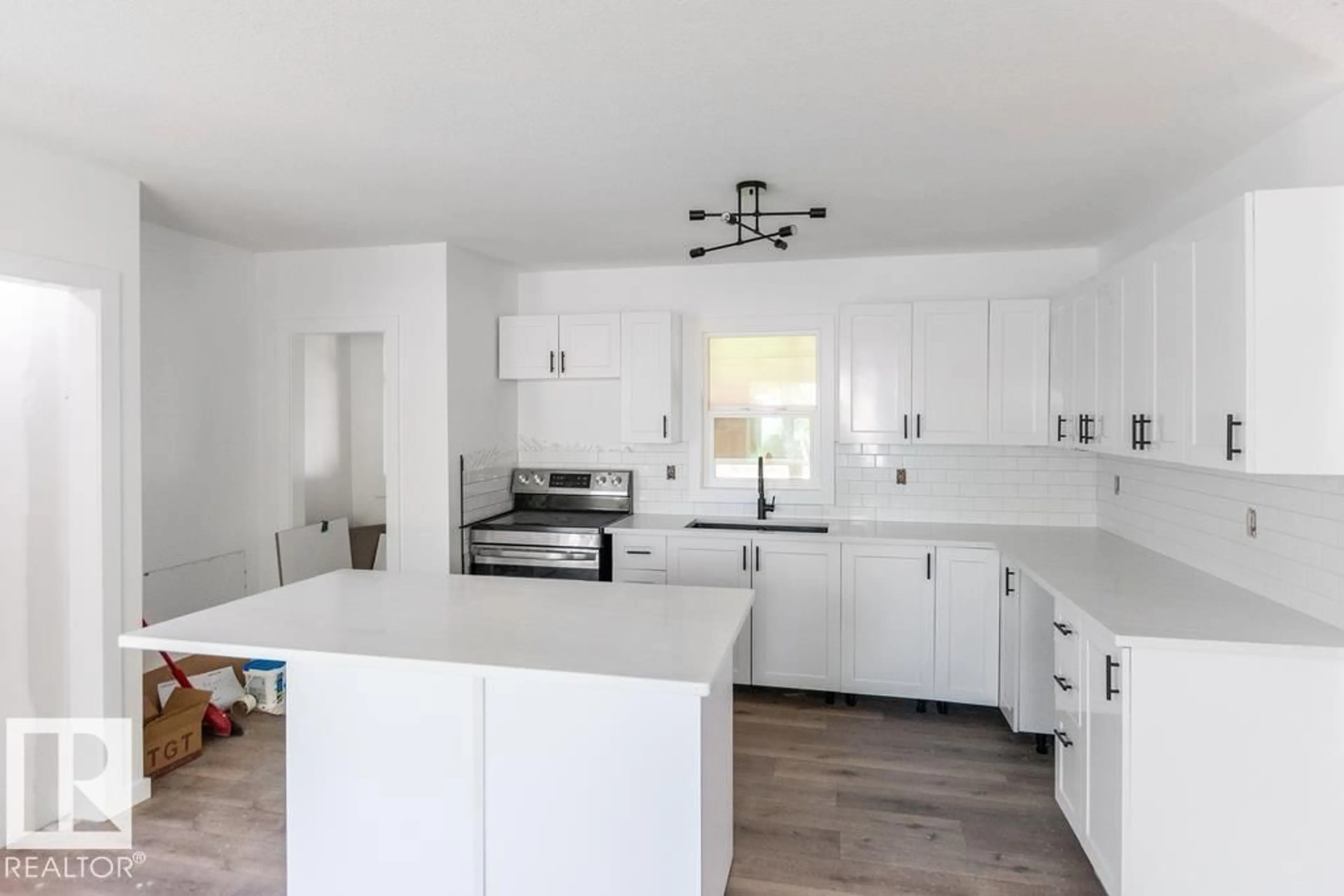 Open concept kitchen, unknown for 5306 51 AV, Bonnyville Town Alberta T9N2A7