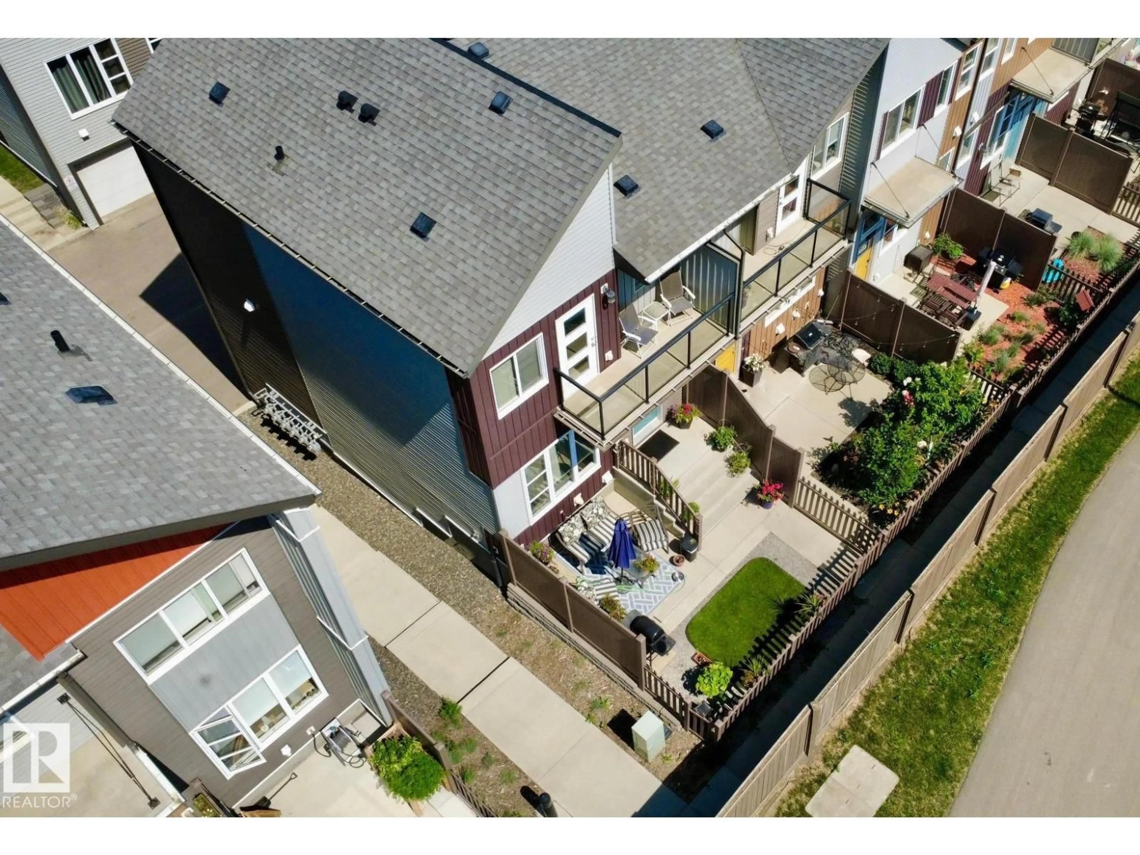 A pic from outside/outdoor area/front of a property/back of a property/a pic from drone, unknown for 26 - 4470 PROWSE RD, Edmonton Alberta T6W3R5