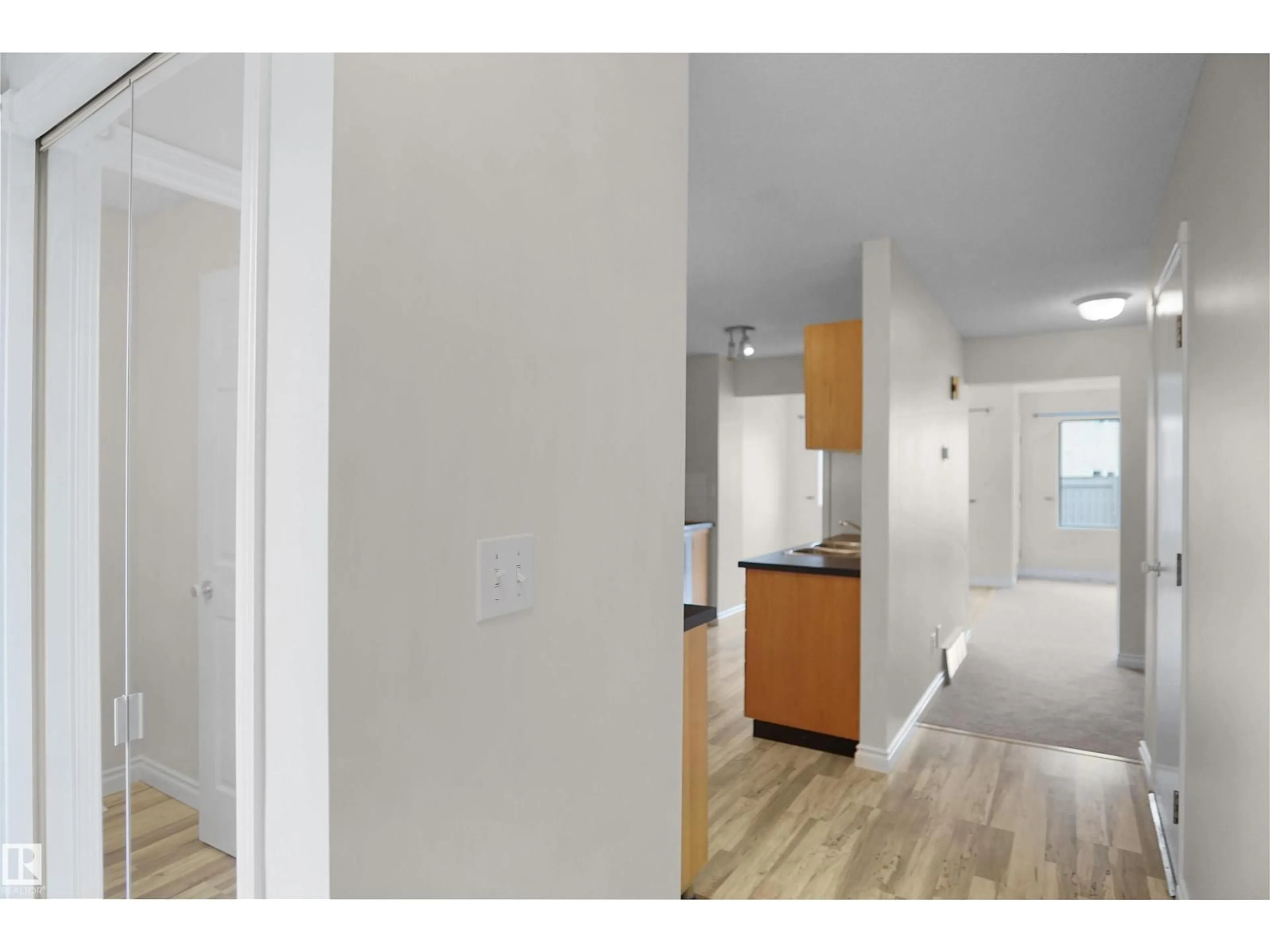 A pic of a room for 17 - 14717 34 ST, Edmonton Alberta T5Y2L3