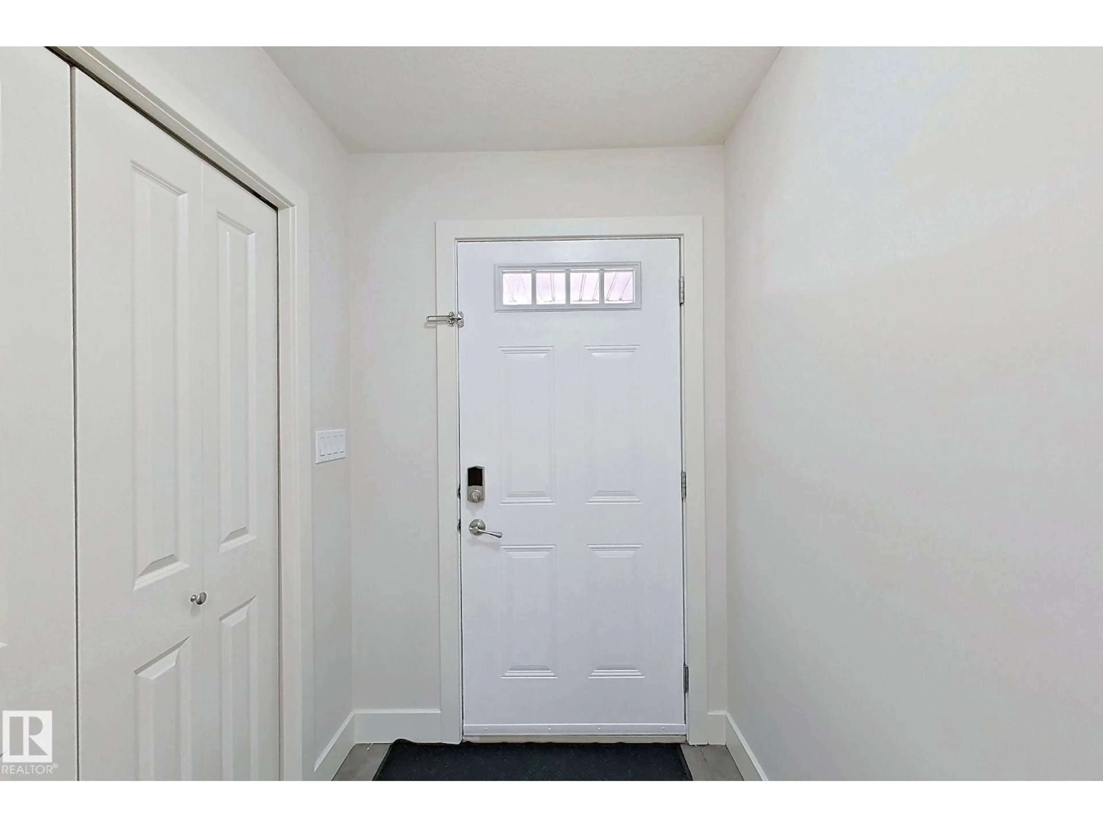 Indoor entryway for 15135 31 ST, Edmonton Alberta T5Y0S2