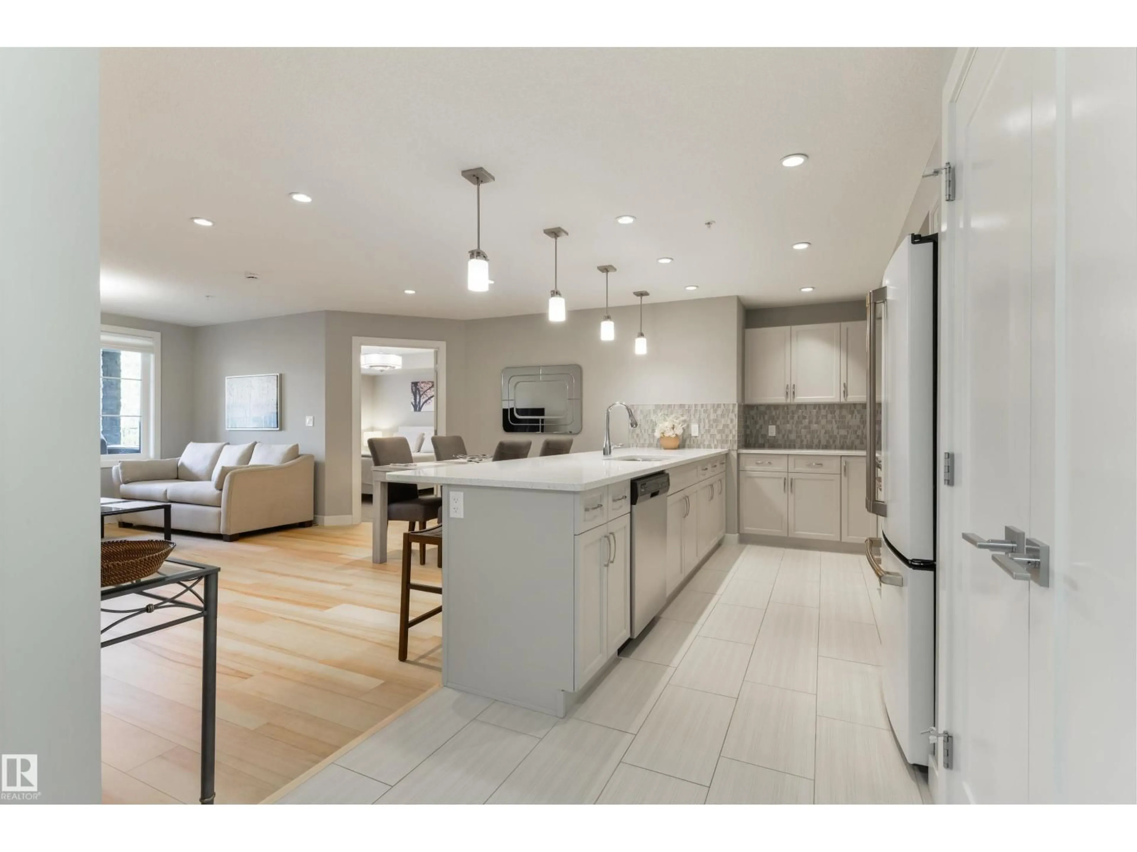 Open concept kitchen, ceramic/tile floor for 5029 - 110 EDGEMONT BV, Edmonton Alberta T6M0S8