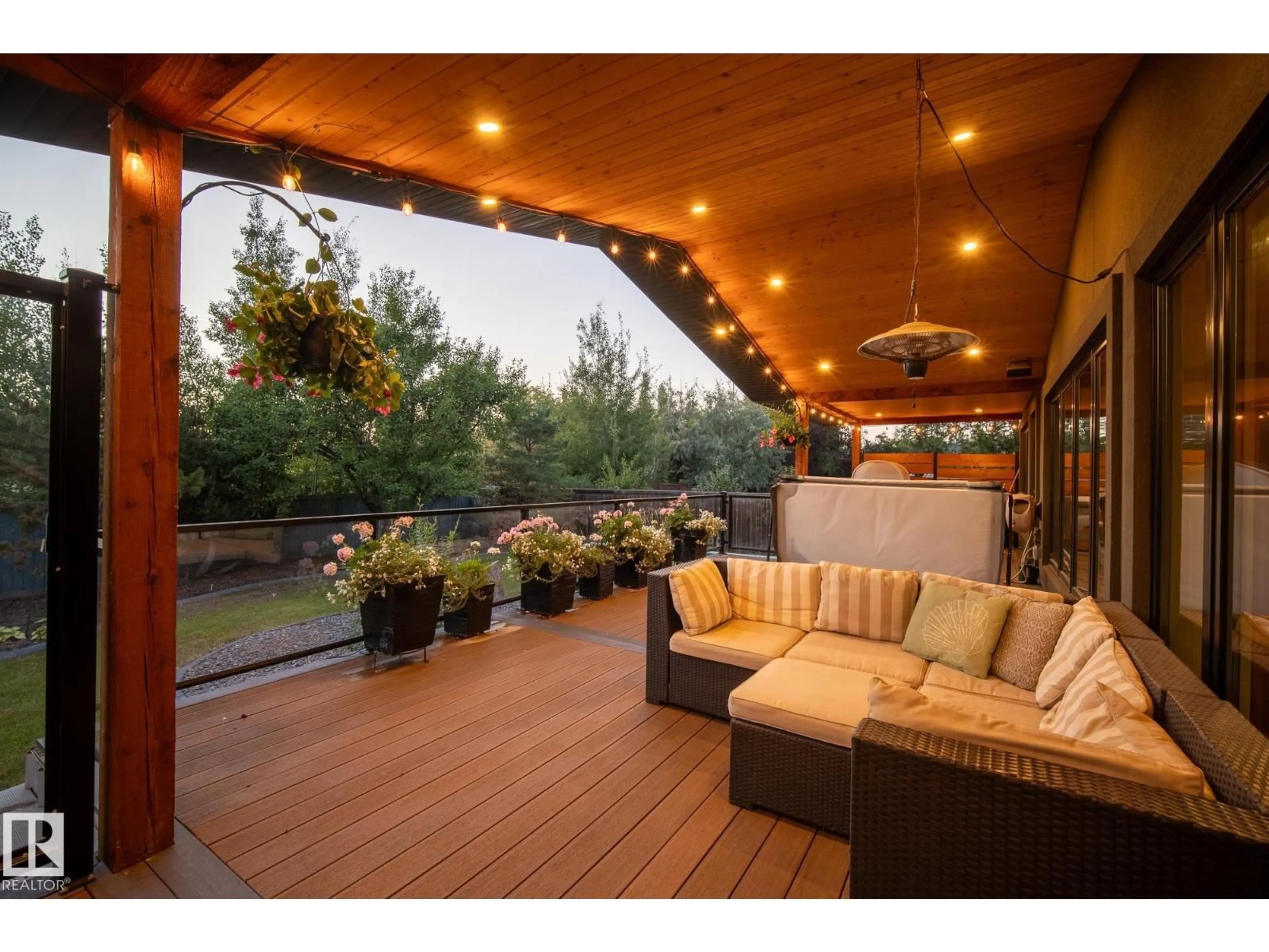 Patio, unknown for 5904 110 ST, Edmonton Alberta T6H3E3