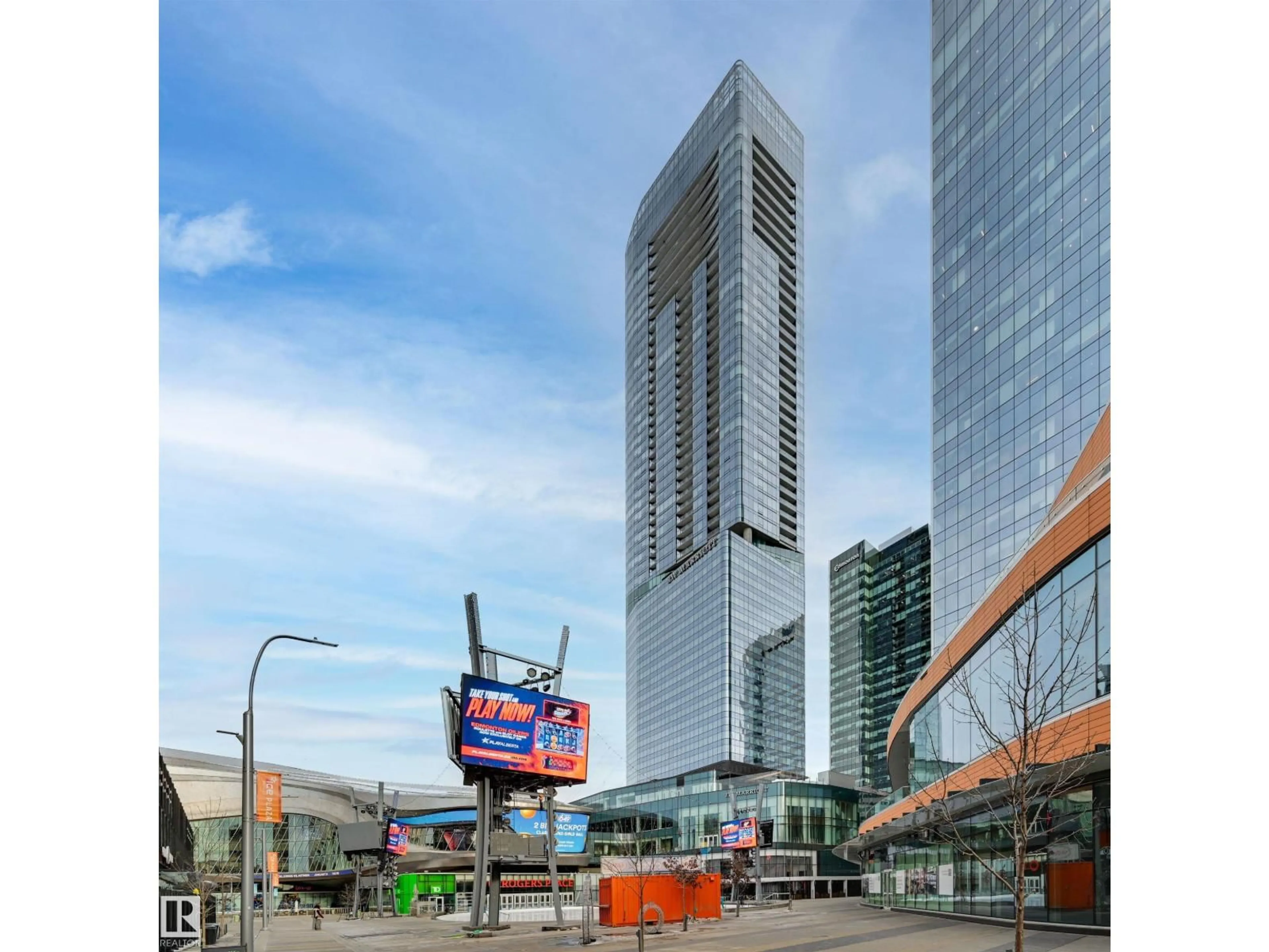 Indoor foyer for 10360 - 3412 102 ST, Edmonton Alberta T5J0K6