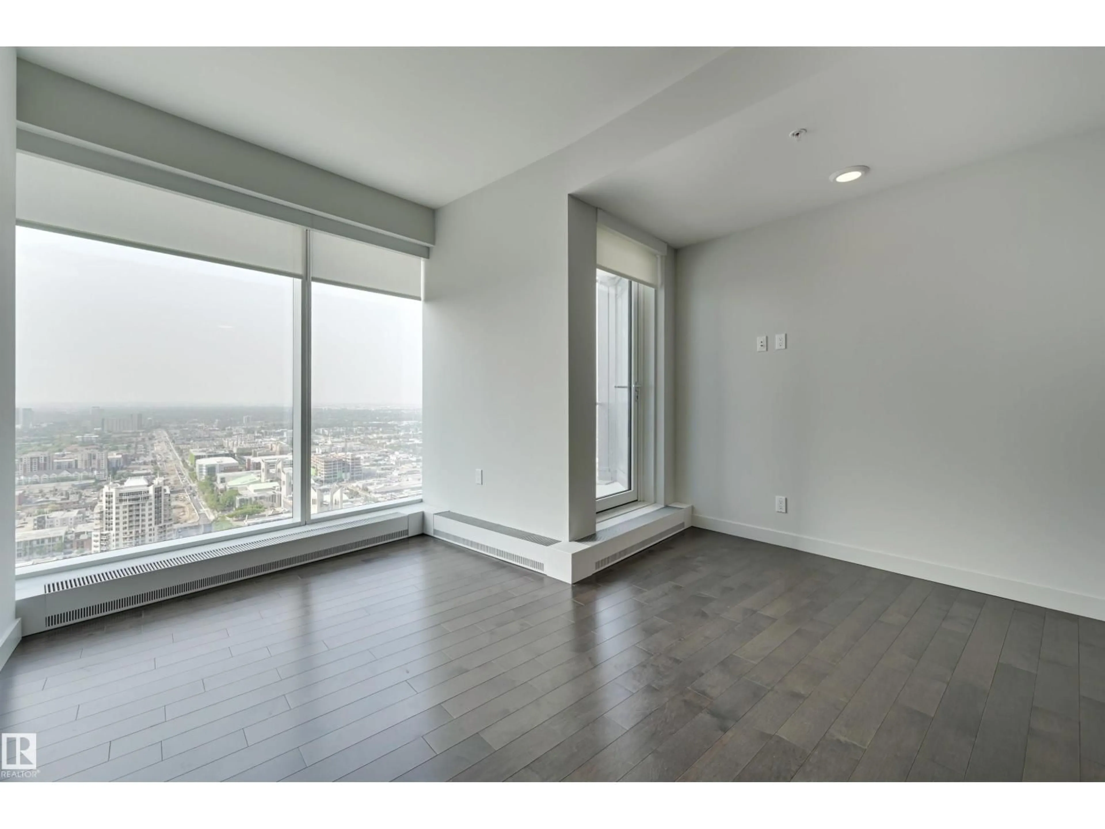 A pic of a room for 10360 - 3412 102 ST, Edmonton Alberta T5J0K6