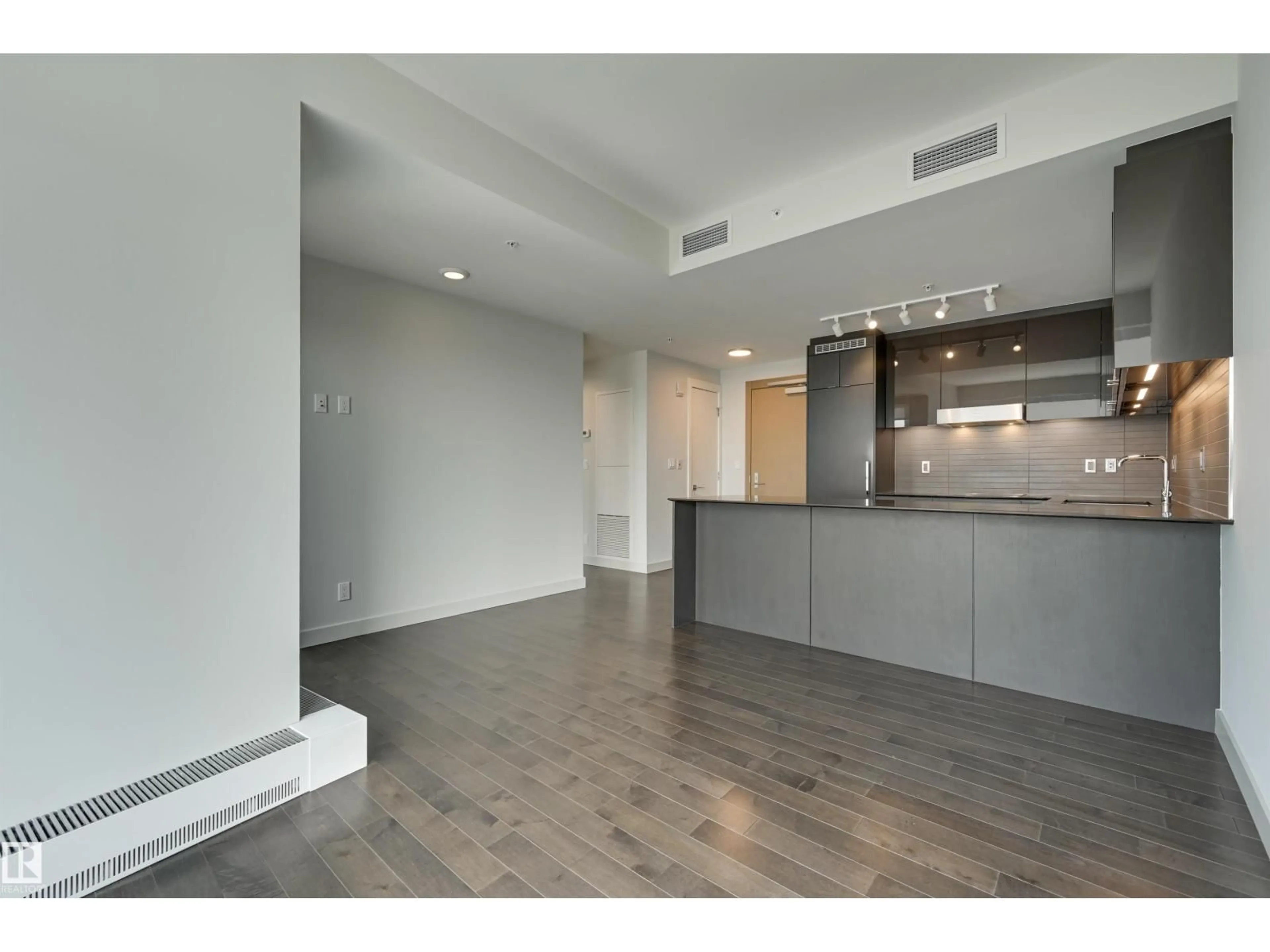 Unknown for 10360 - 3412 102 ST, Edmonton Alberta T5J0K6