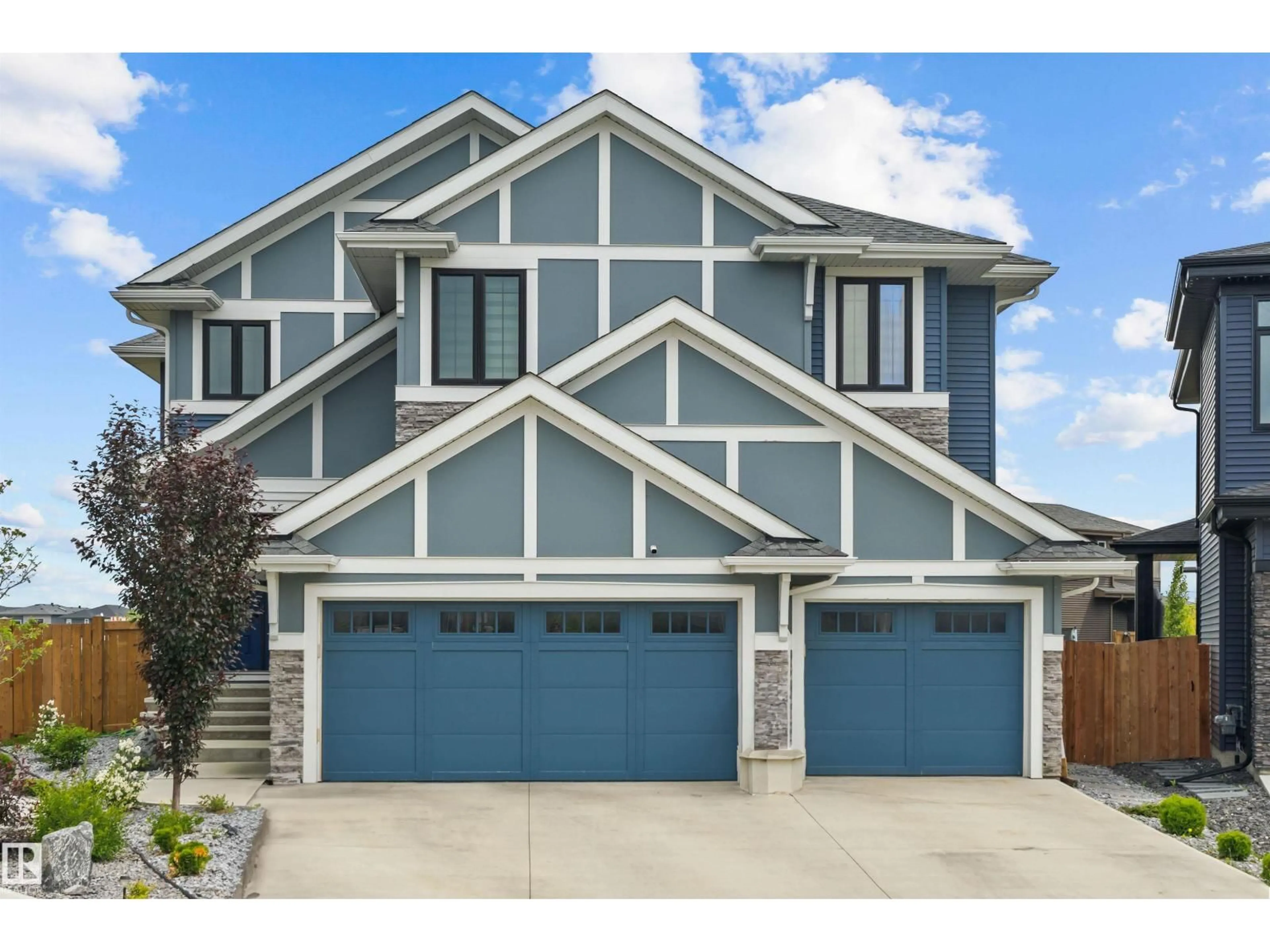 Home with vinyl exterior material, street for 6813 KNOX LO, Edmonton Alberta T6W4R3