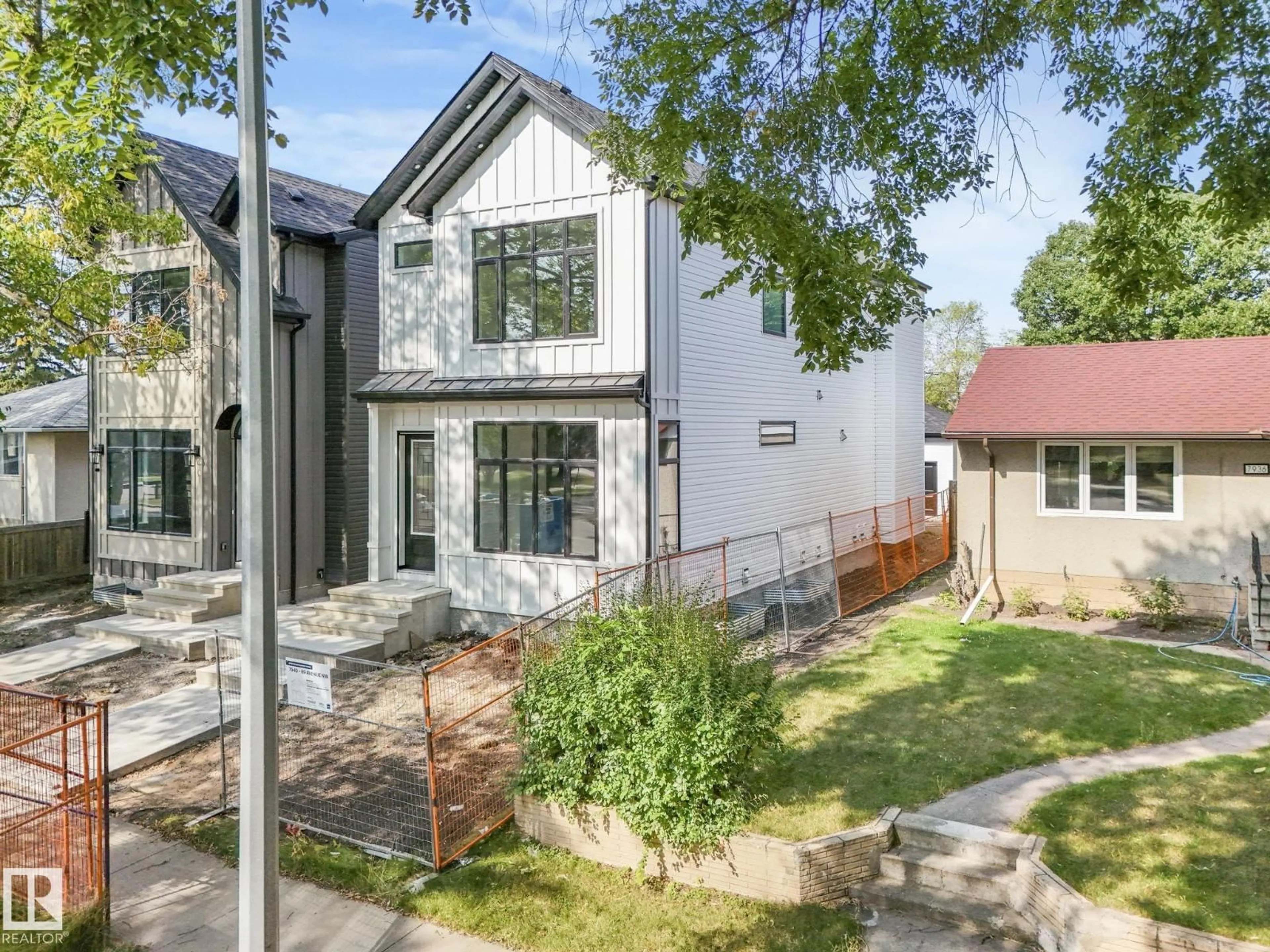 Home with brick exterior material, street for 7940 89 AV, Edmonton Alberta T6C1N5