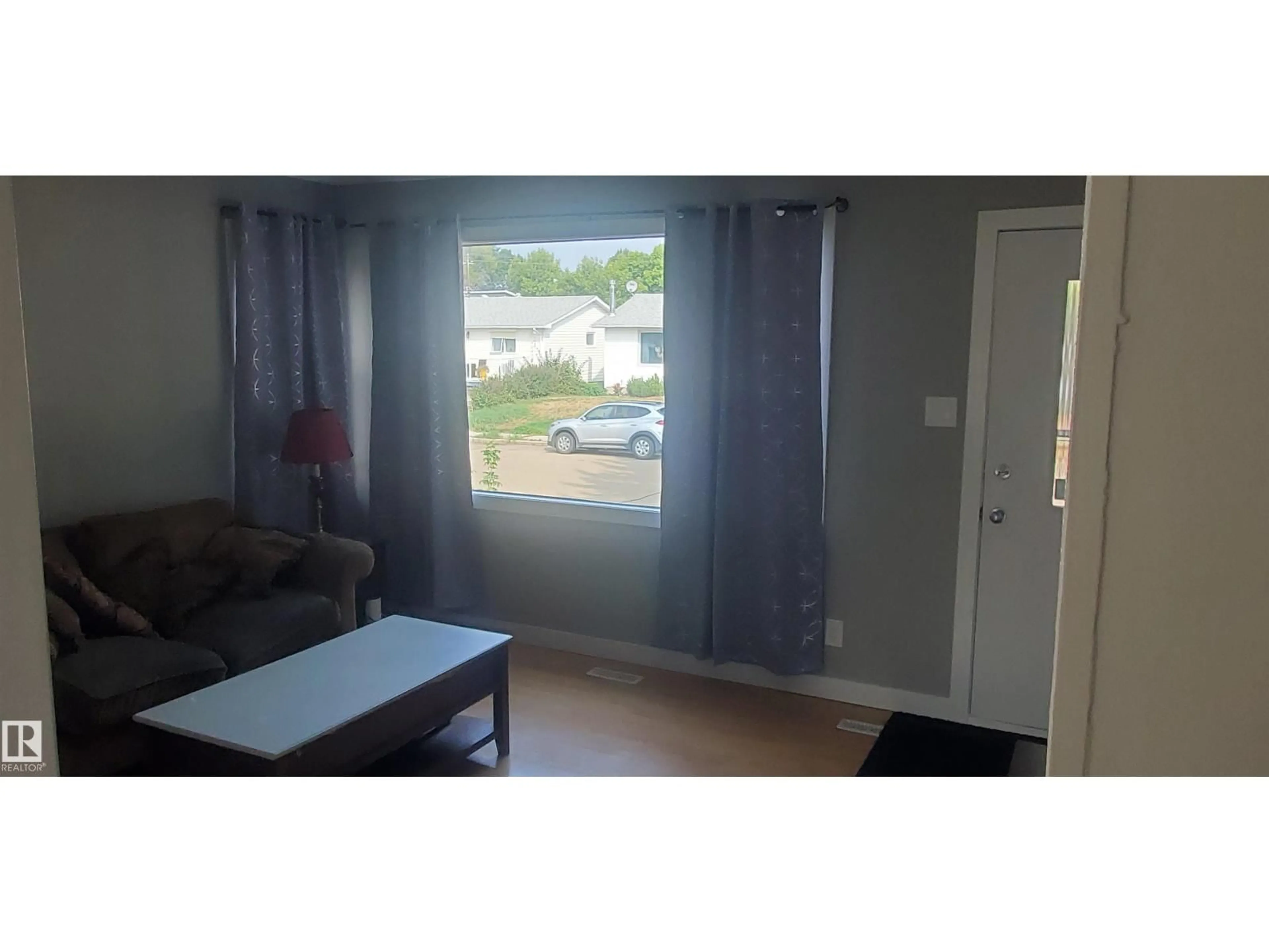 A pic of a room for 4209 116 AV, Edmonton Alberta T5W0W9