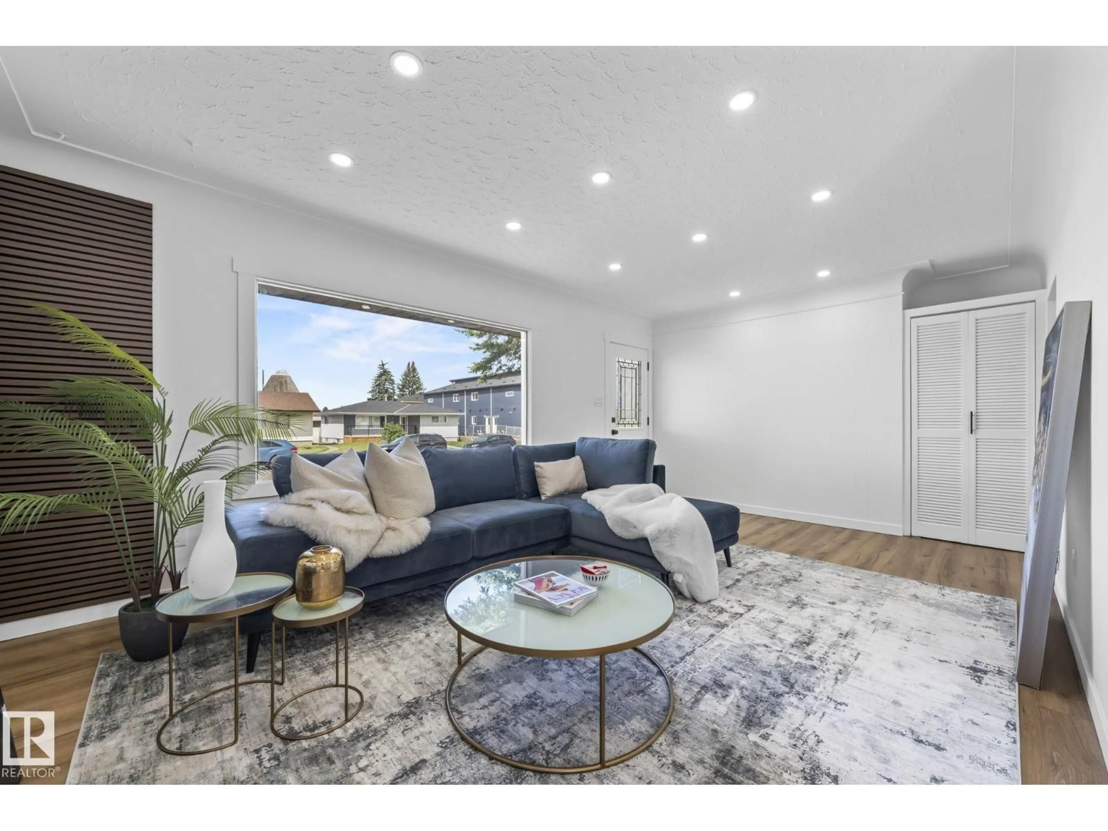 Living room with furniture, unknown for NW - 13123 85 ST, Edmonton Alberta T5E2Z5