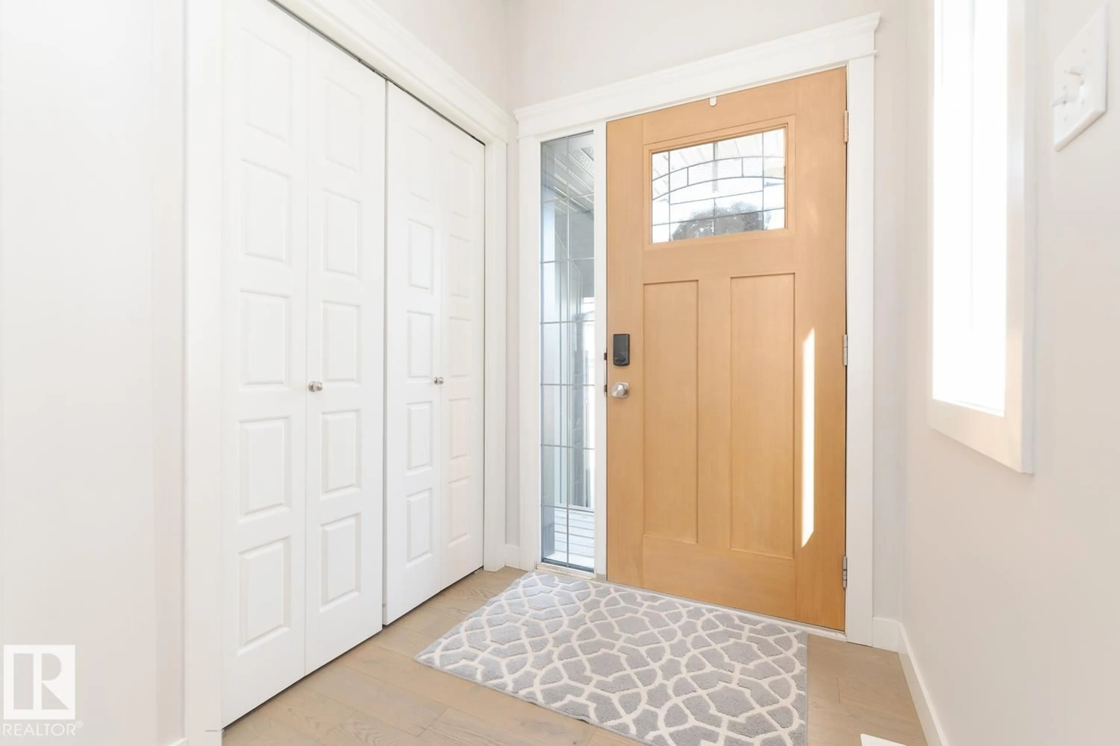Indoor entryway for 124 TRIBUTE CM, Spruce Grove Alberta T7X0W6