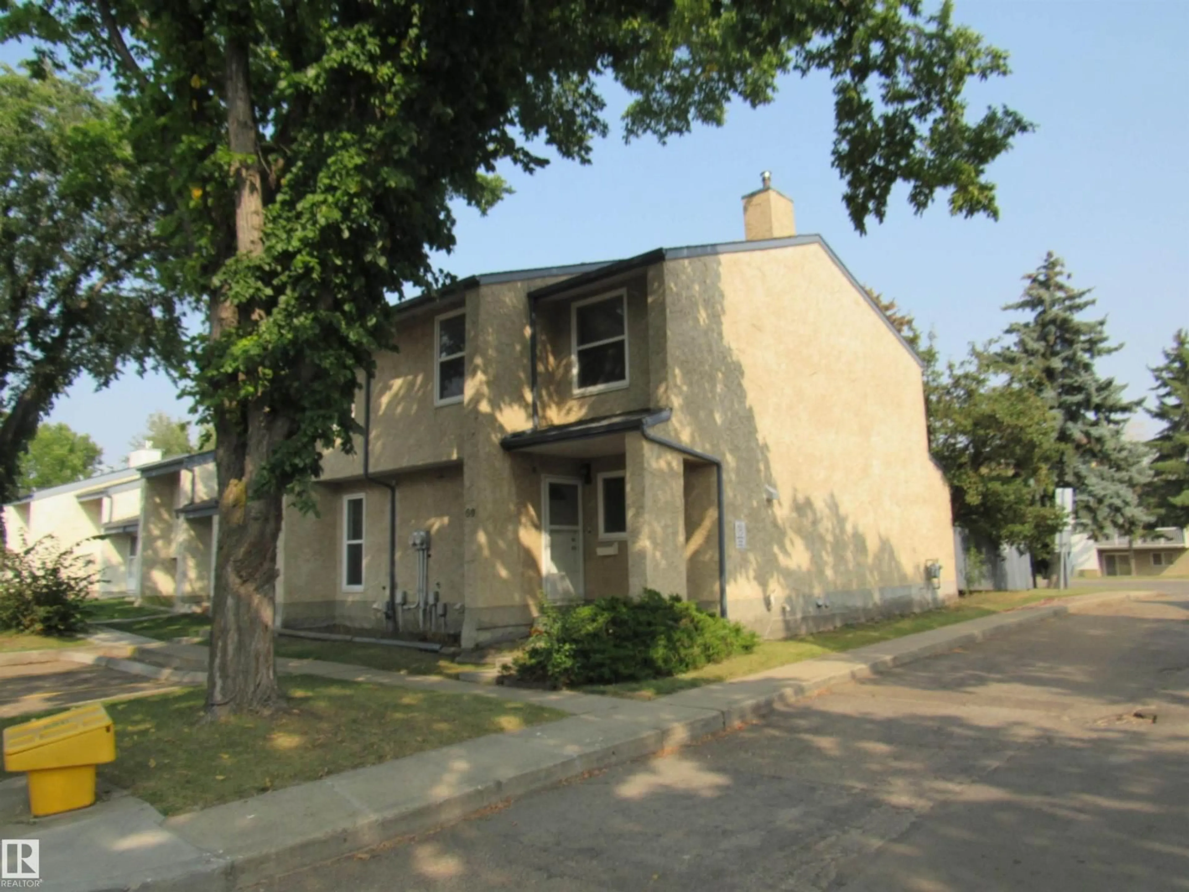 Patio, street for 69 6220 172 ST NW, Edmonton Alberta T5T3R4