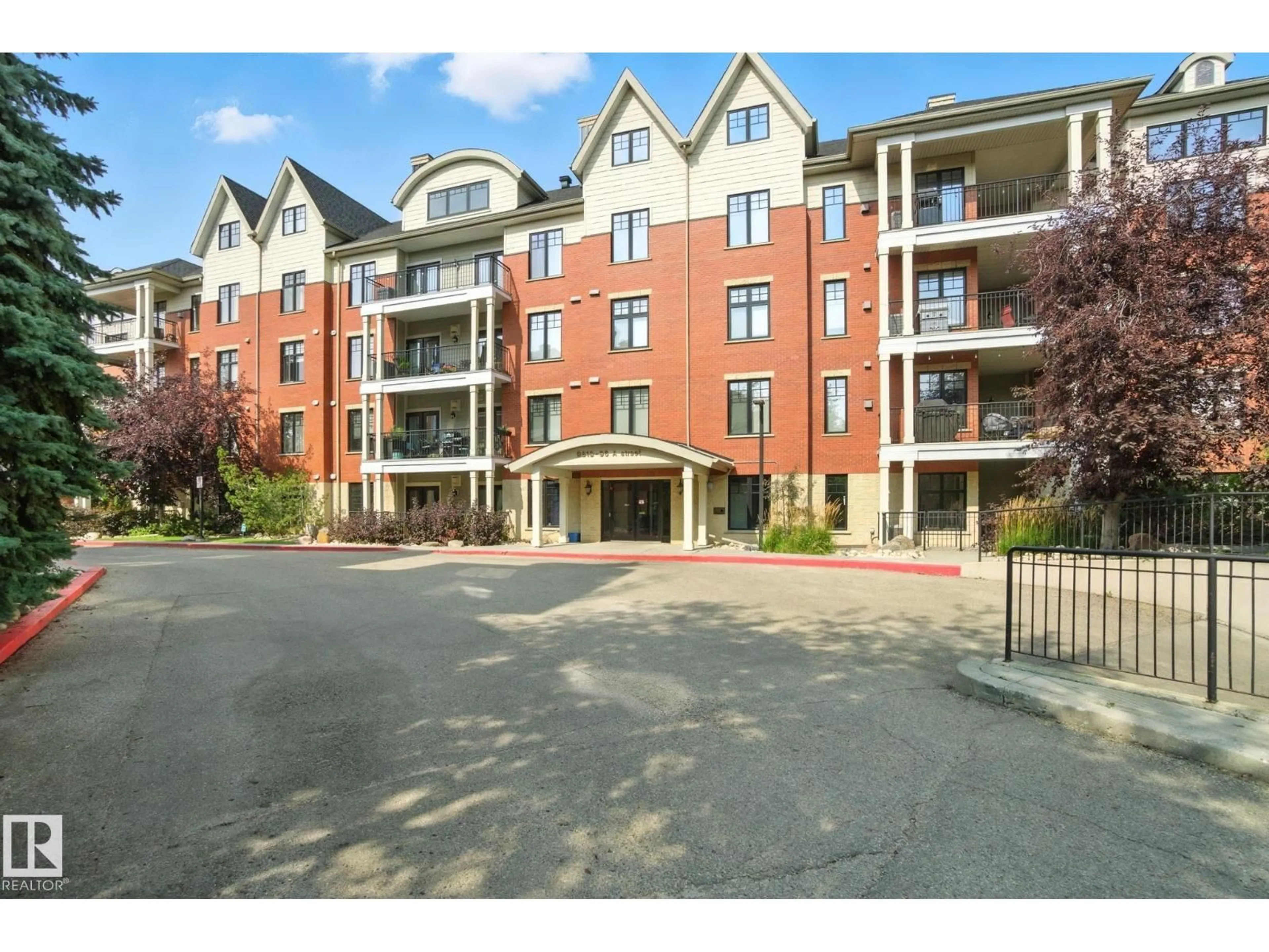 Unknown for 305 - 9819 96A ST NW, Edmonton Alberta T6A4A2