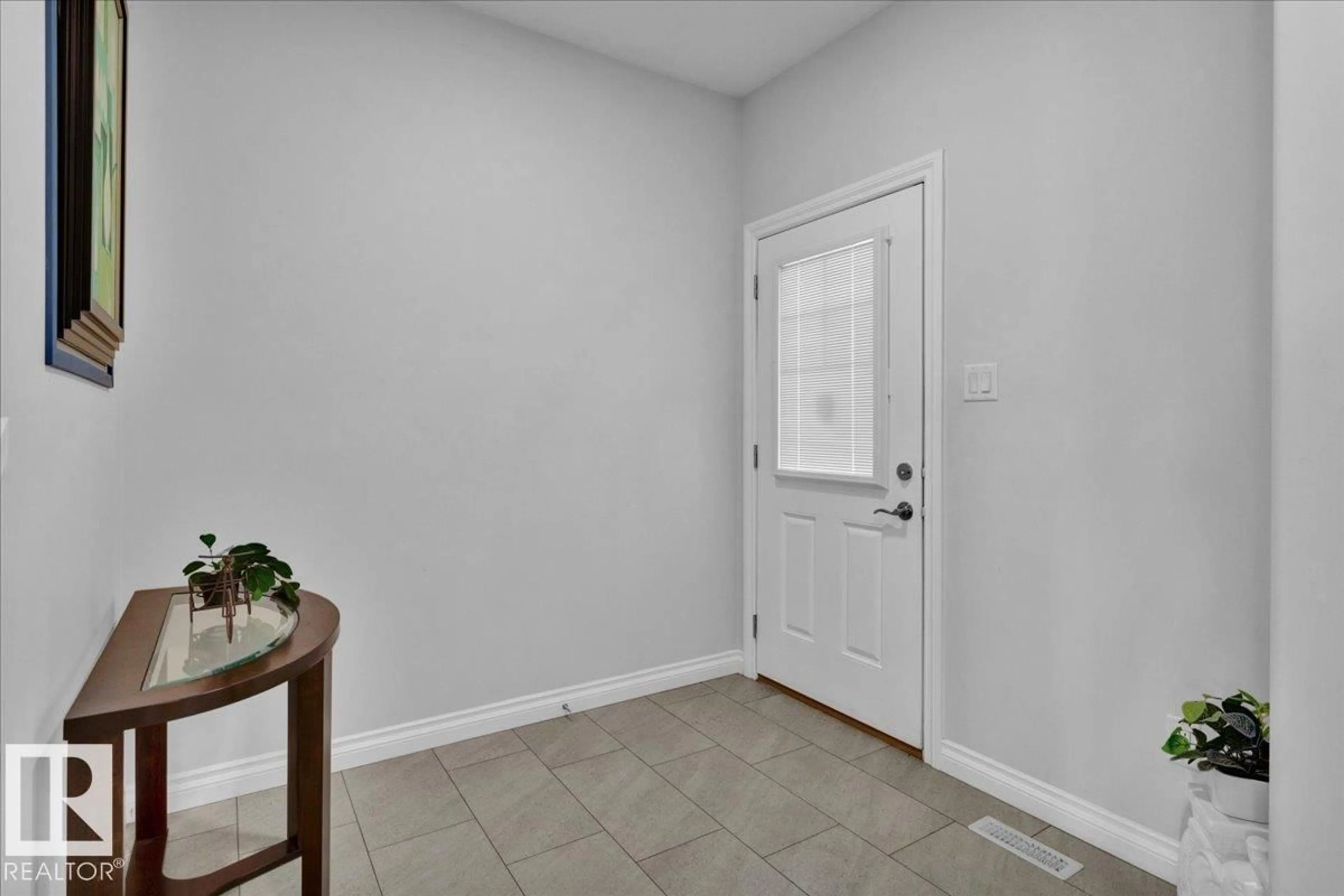 Indoor entryway for NW - 8708 223 ST, Edmonton Alberta T5T7L6
