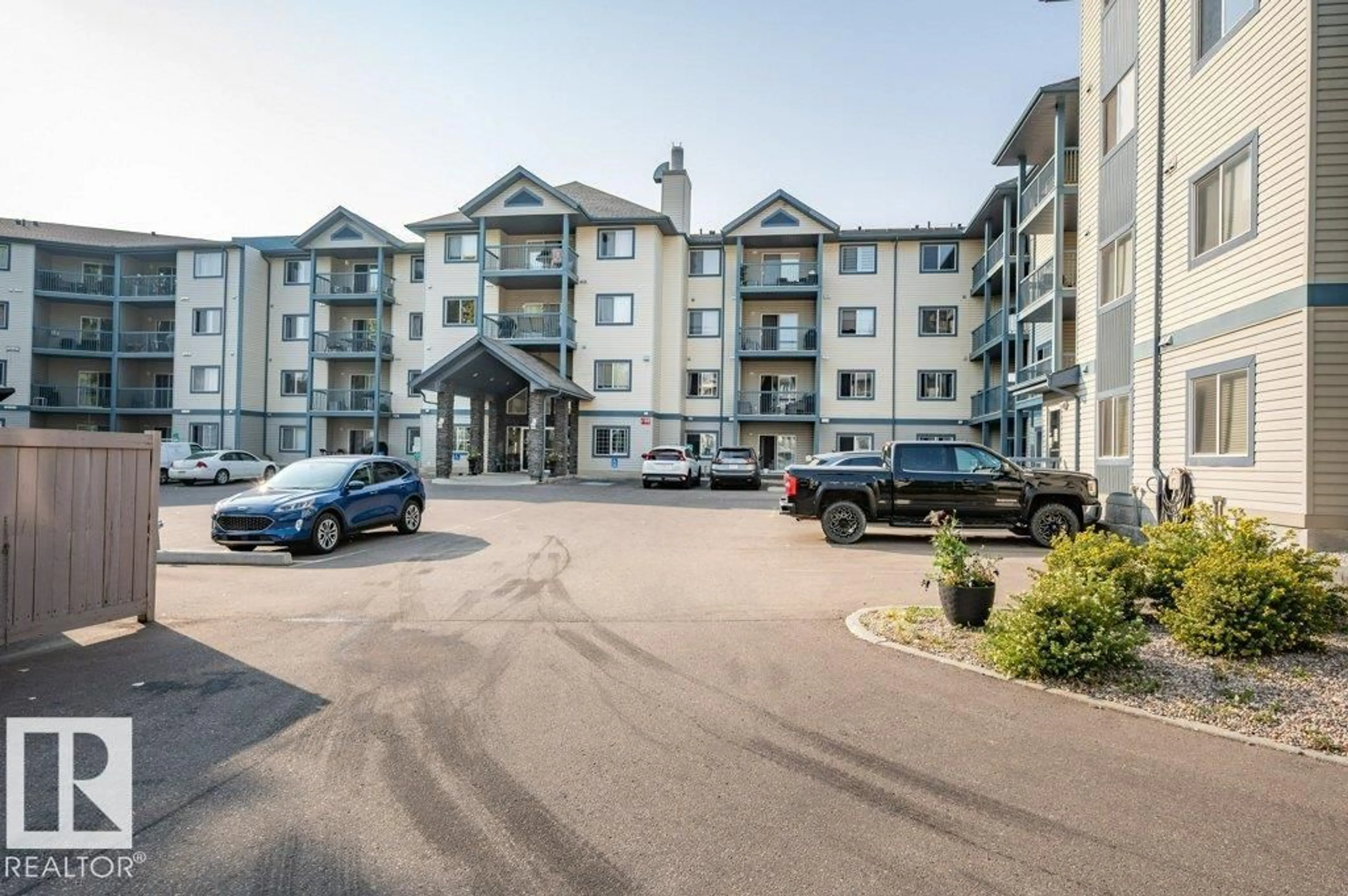 A pic from outside/outdoor area/front of a property/back of a property/a pic from drone, unknown for 322 16303 95 ST NW, Edmonton Alberta T5Z3V1