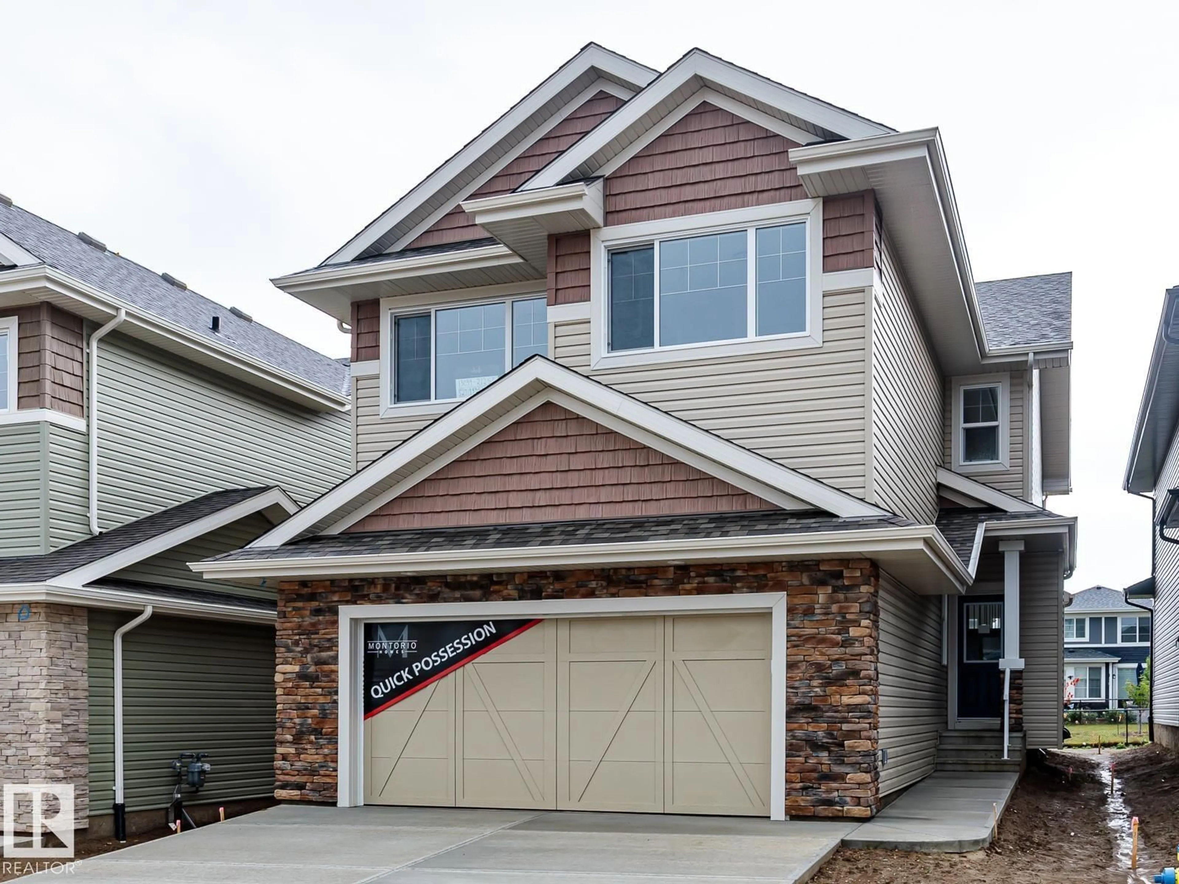 Home with vinyl exterior material, street for 13039 212 ST NW, Edmonton Alberta T6W5E1